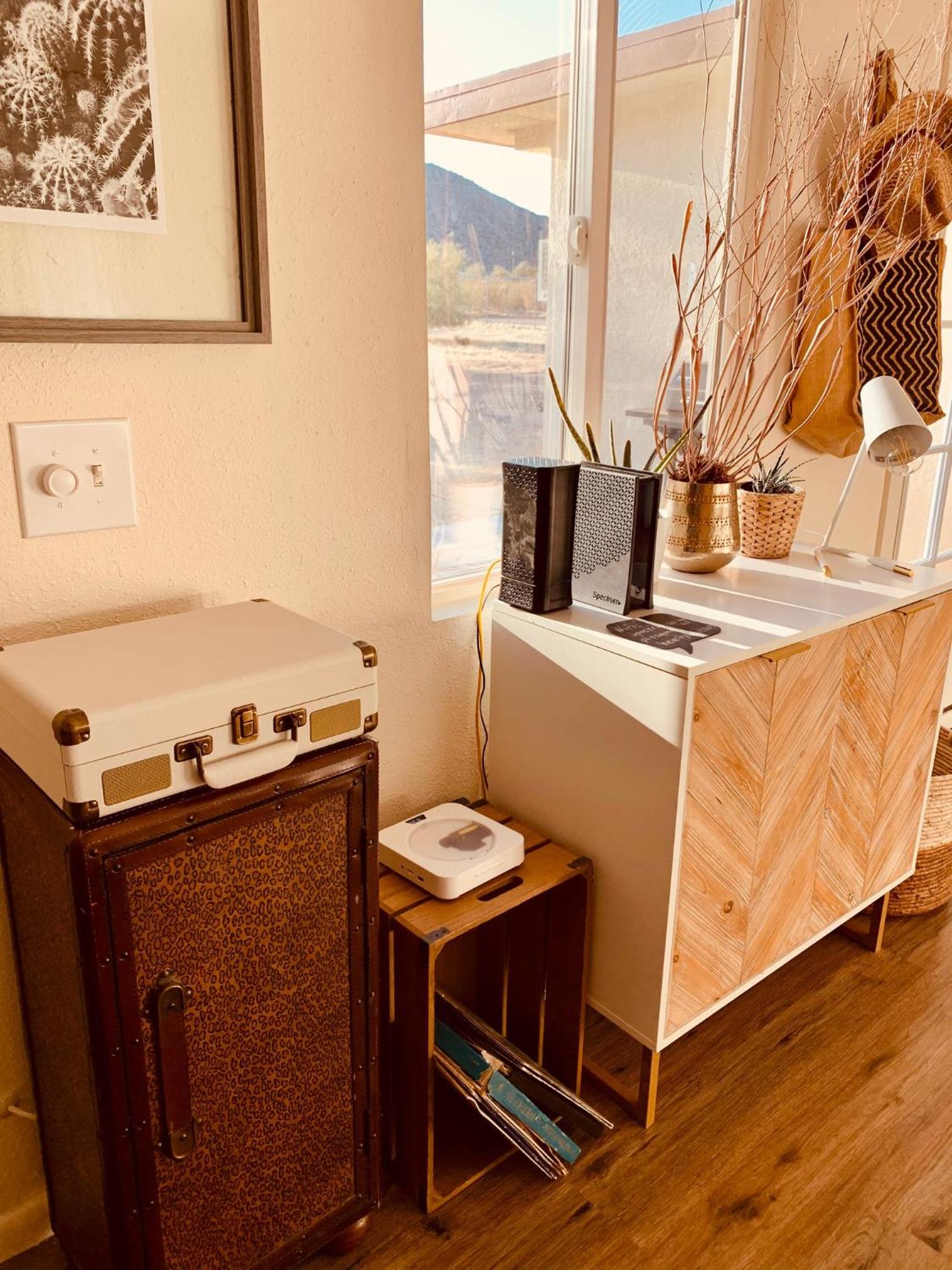Casa Agave: Comfy Joshua Tree Cottage With Free Breakfast Bar