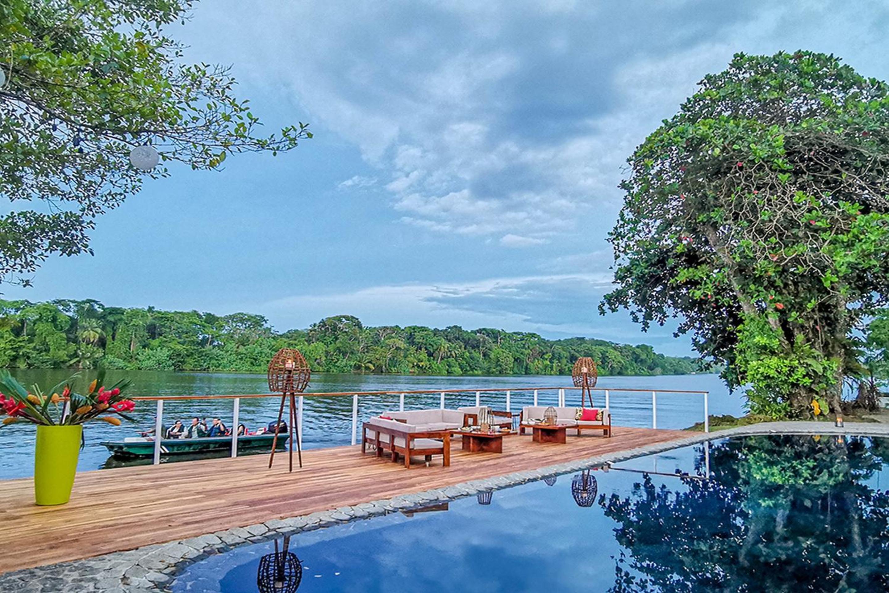 Tortuga Lodge