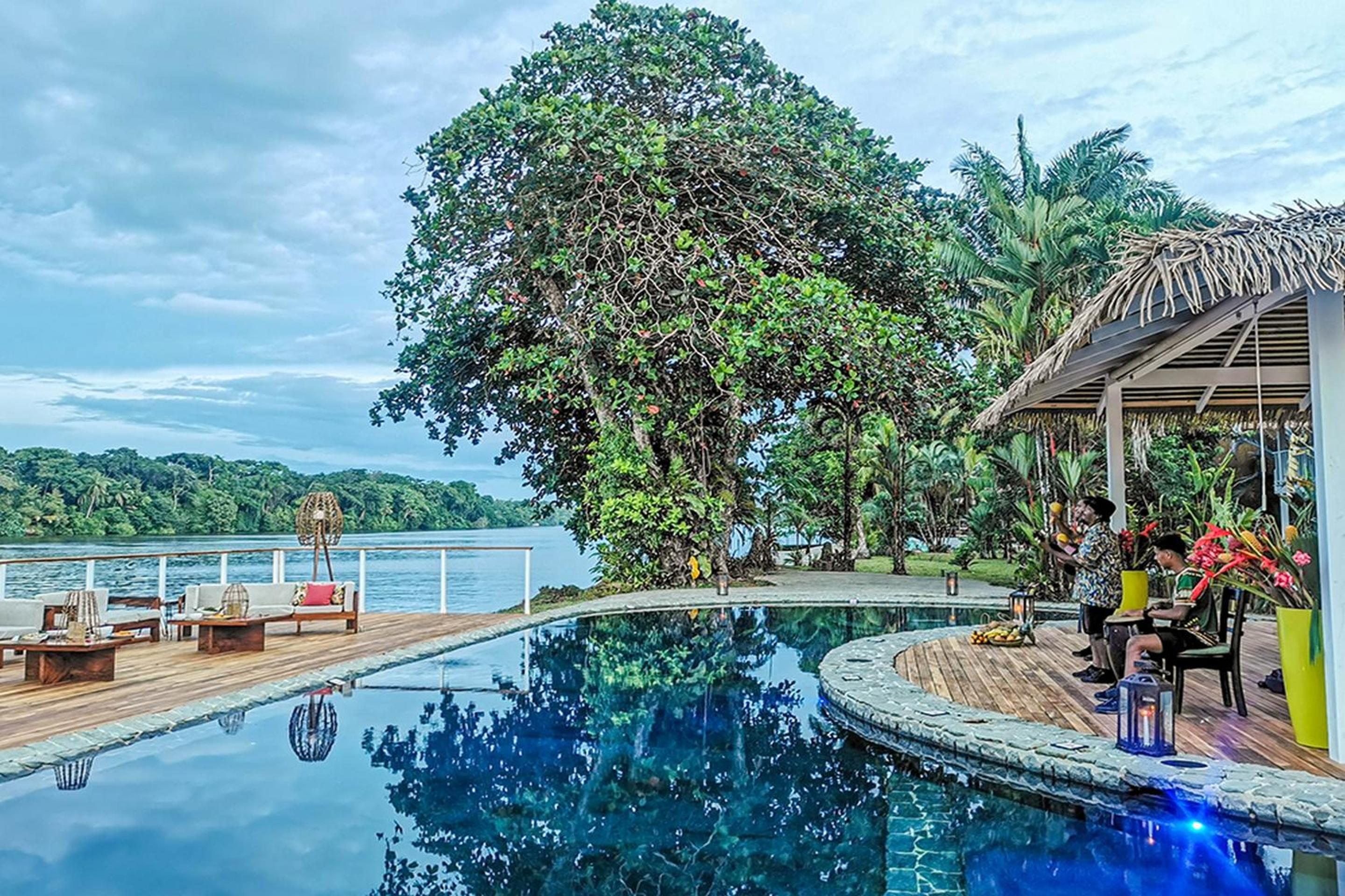 Tortuga Lodge
