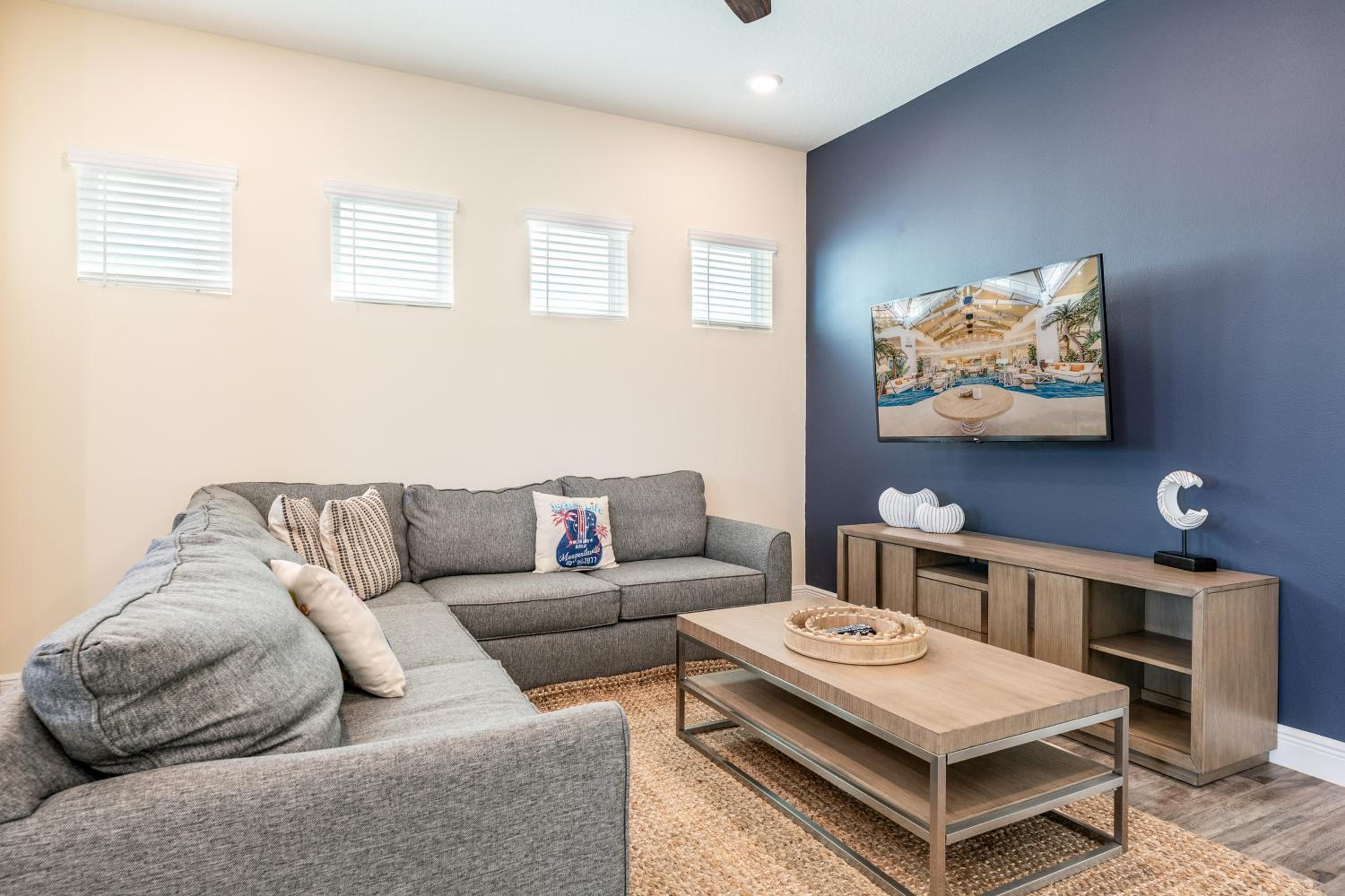 Sunrise Cottage Near Disney With Margaritaville Resort & Island H20 Waterpark Access - 2966Sr