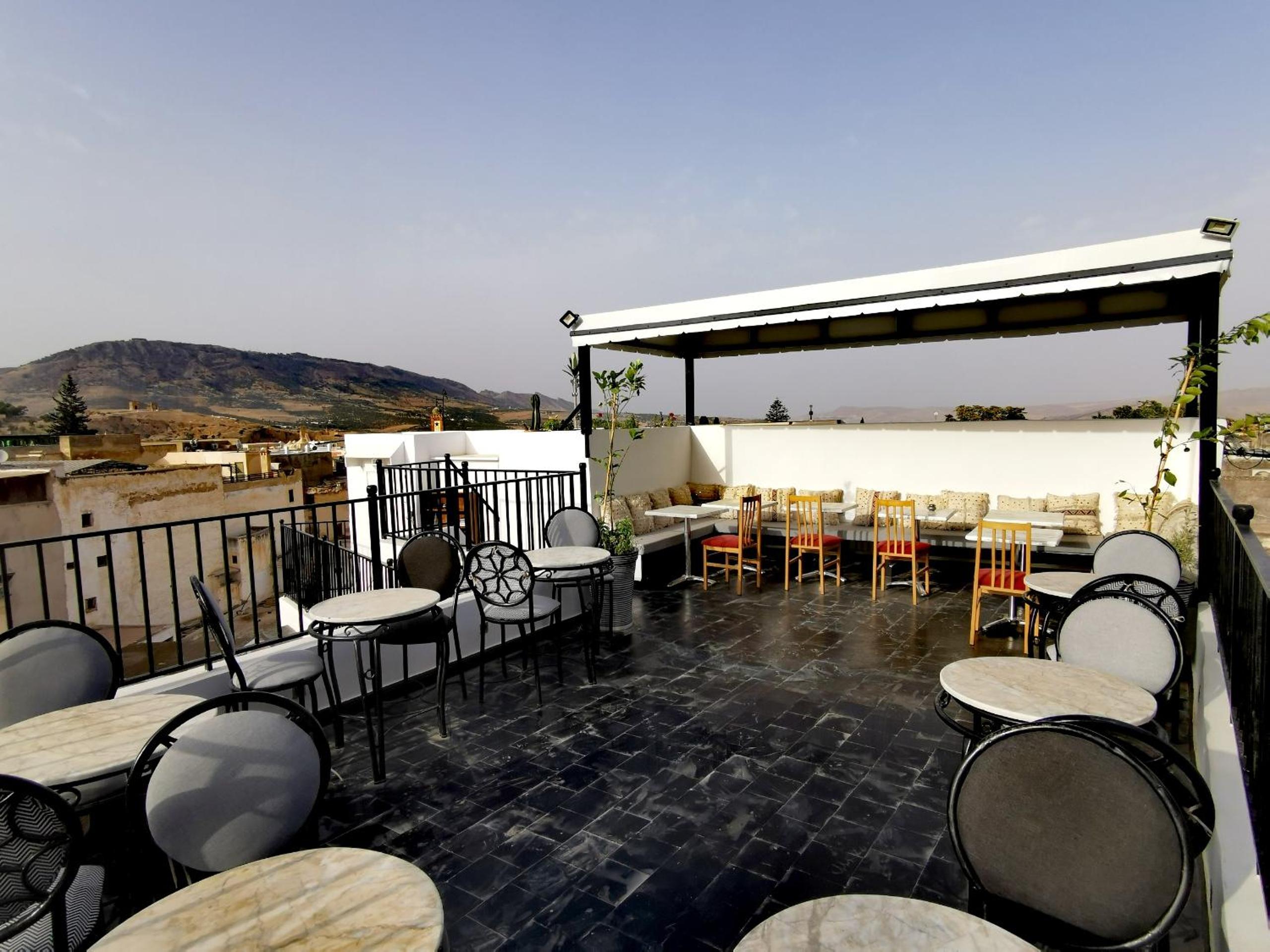Cine House - Image 4