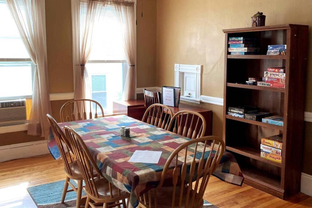 Spacious Duplex with Mountain Views, parking, wifi view 2