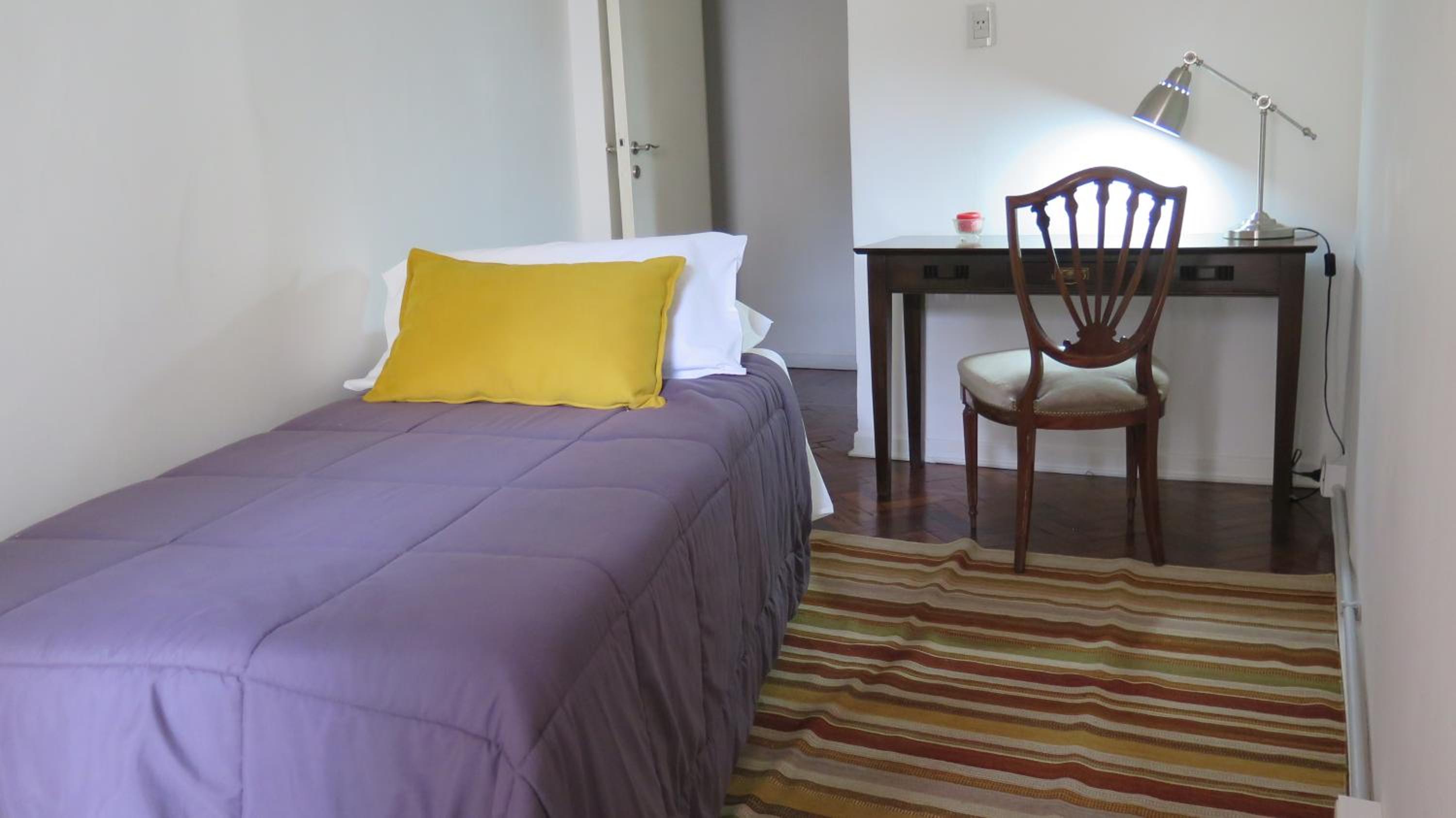 Fabulous and Quiet Apartment+Balcony in Barrio Norte. Your easy access to Buenos Aires!