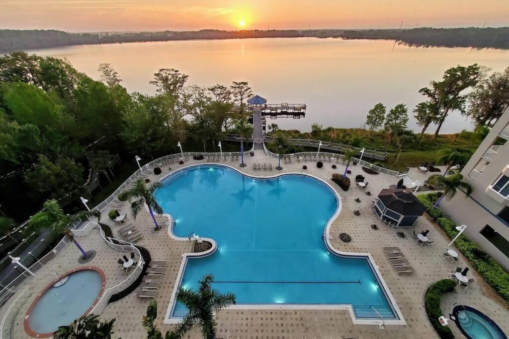 2 Bedroom Disney Condo with Spectacular Views