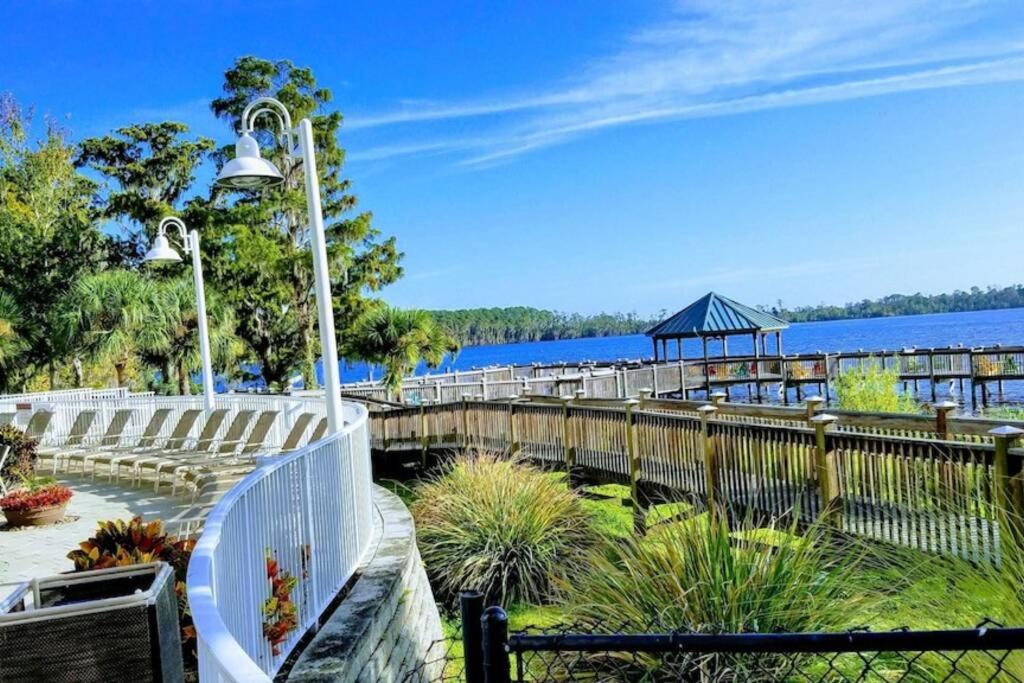 2 Bedroom Disney Condo with Spectacular Views