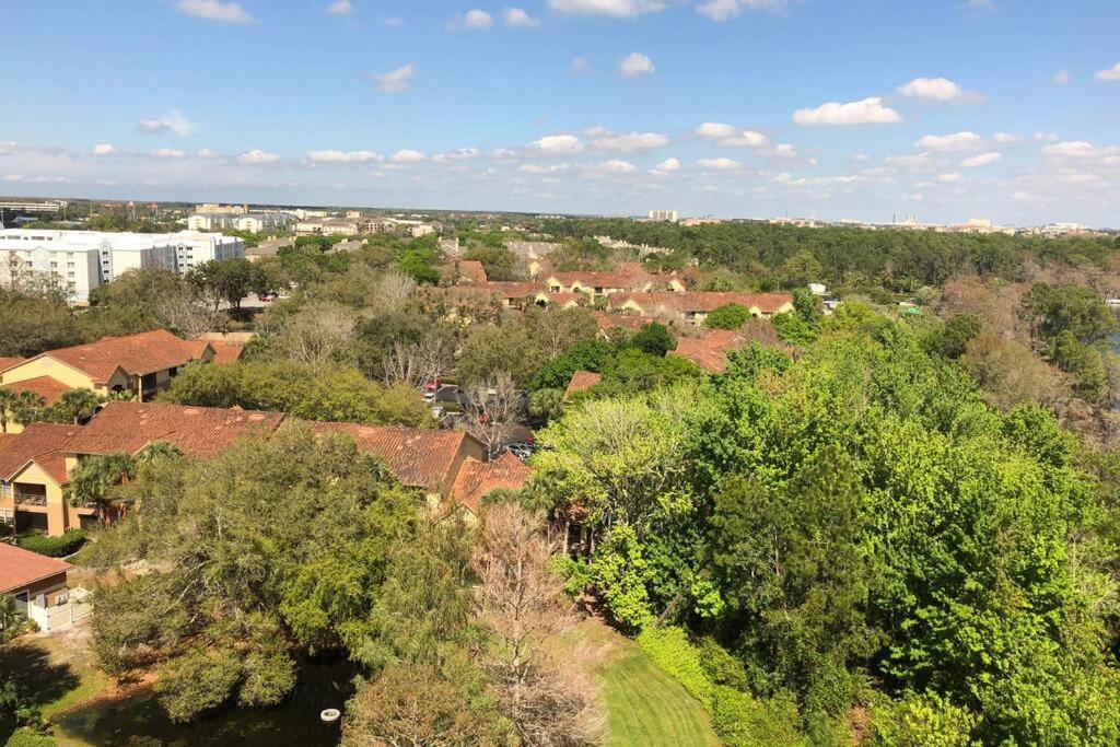 2 Bedroom Disney Condo with Spectacular Views