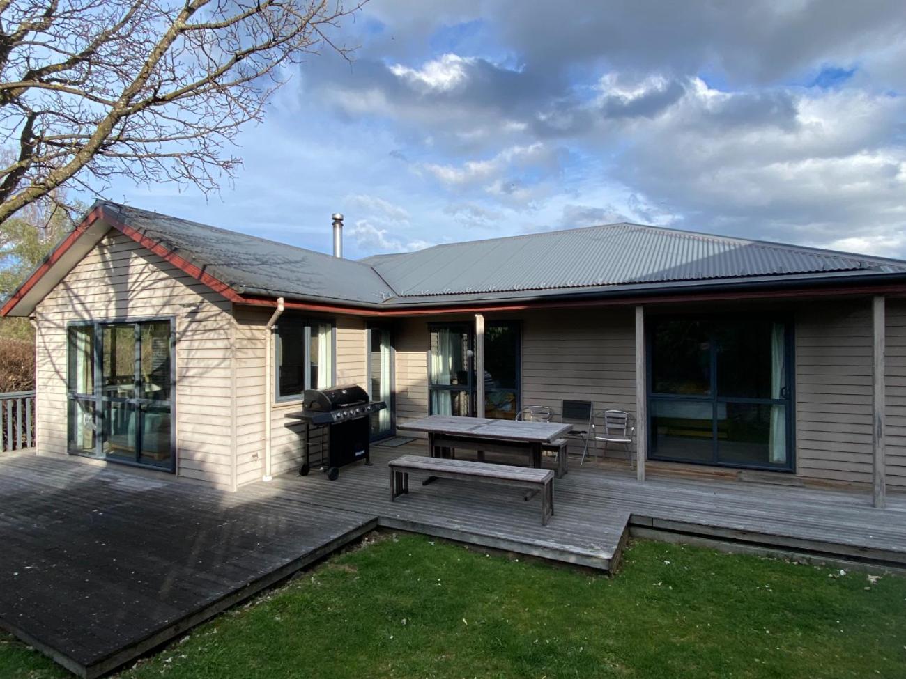 23a Leamington Street view 3
