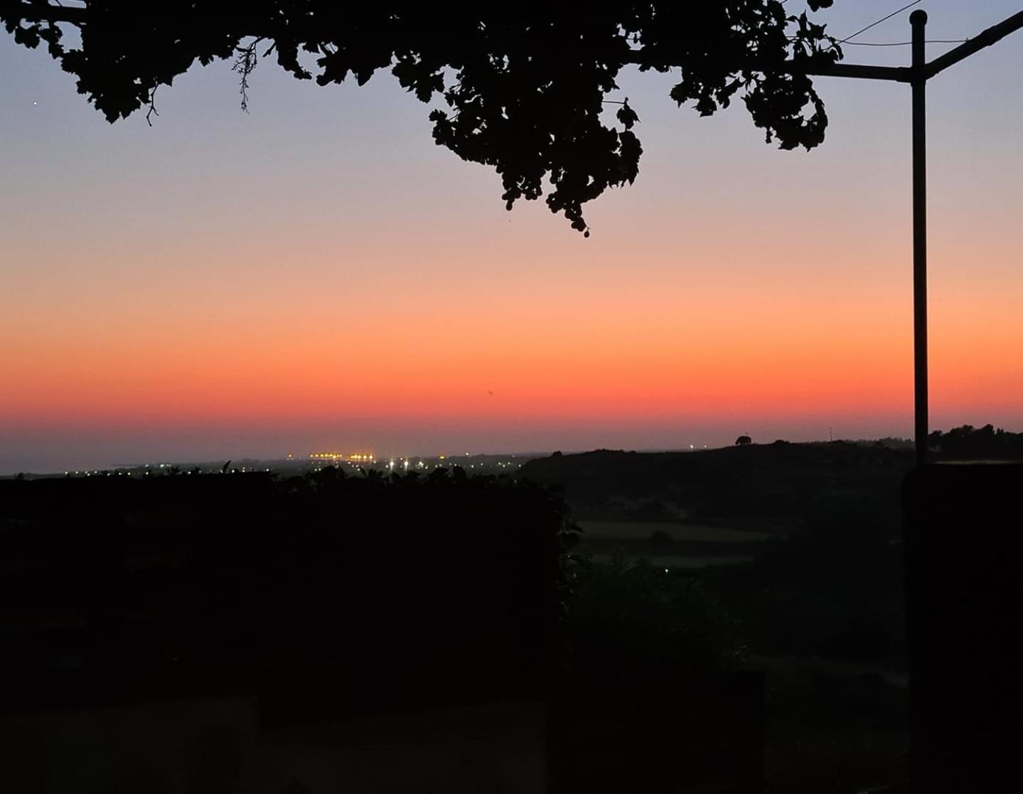 ARODAFNI HOUSE. Unique views and amazing sunsets.
