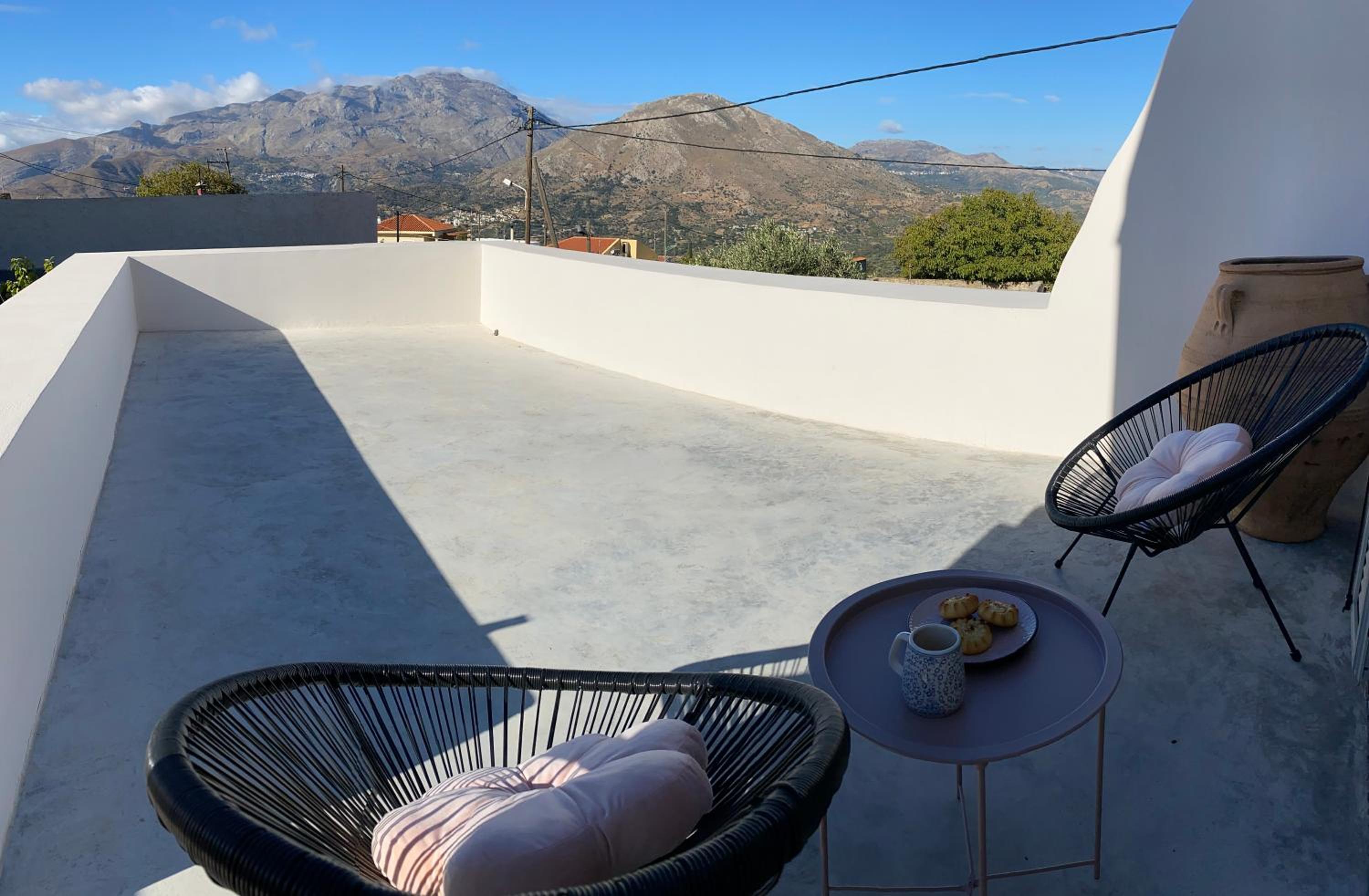 Fourfouras Cottage view 4