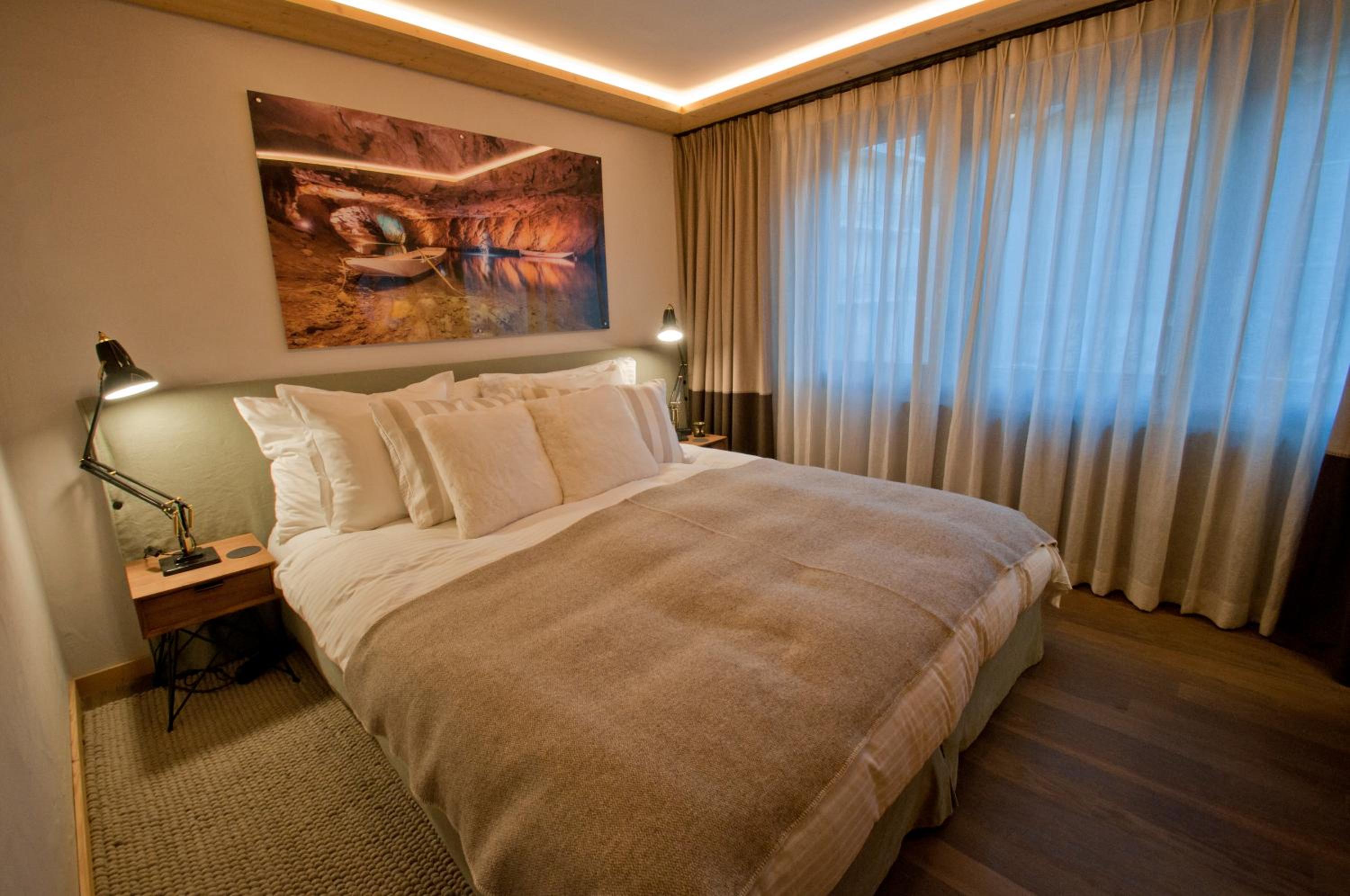 Twin Peak apartment at Nevada prime