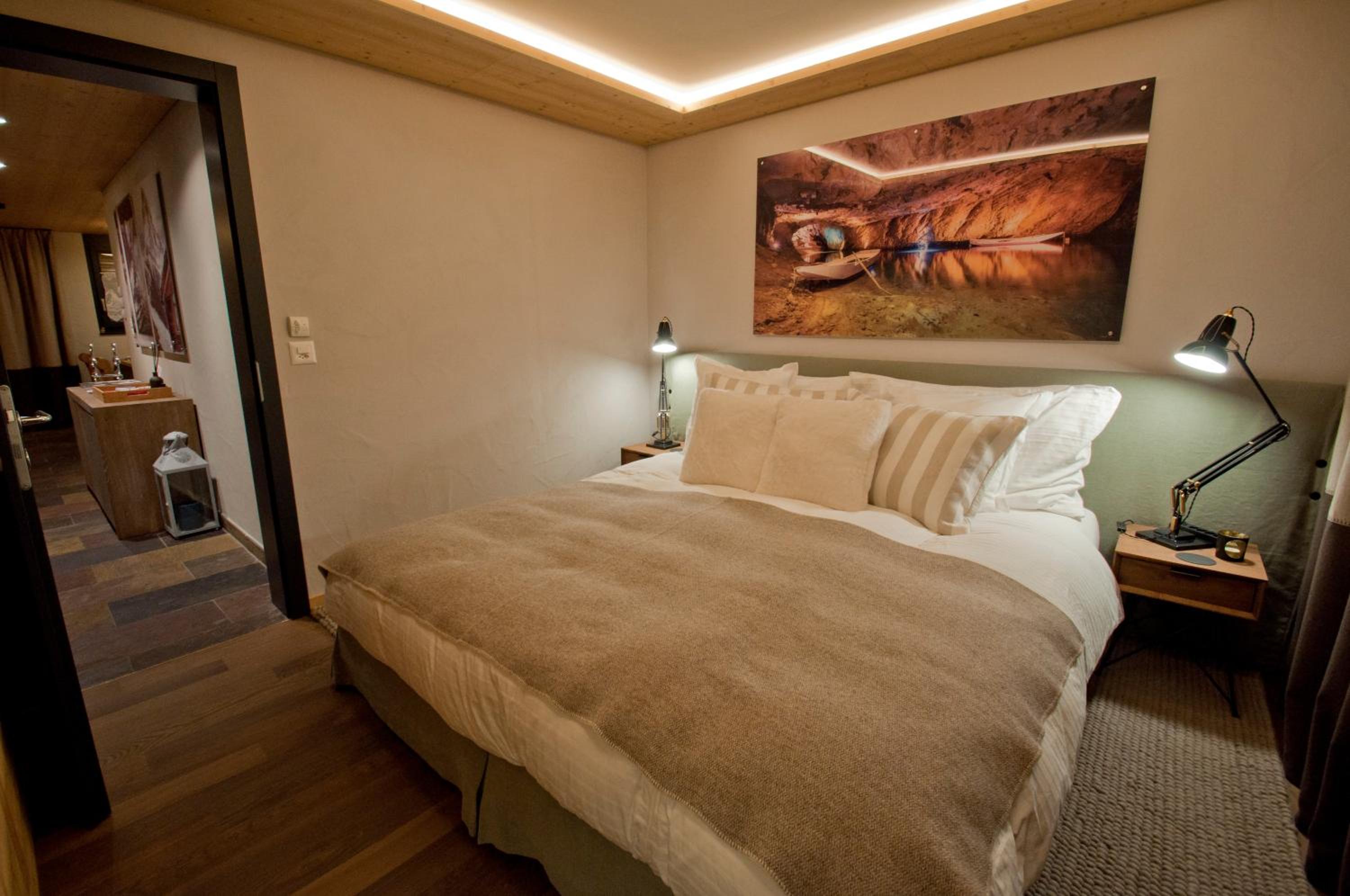 Twin Peak apartment at Nevada prime