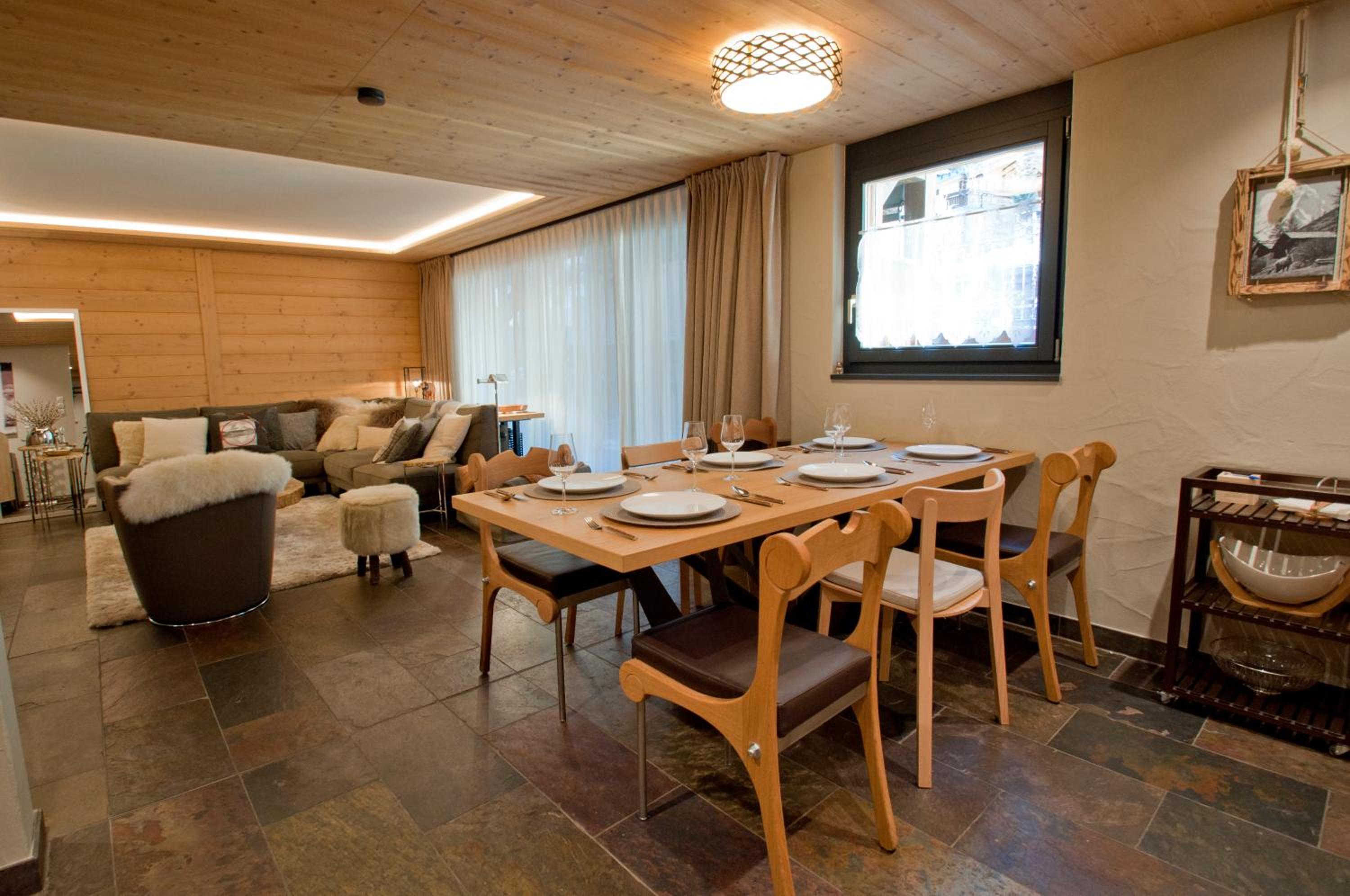 Twin Peak apartment at Nevada prime