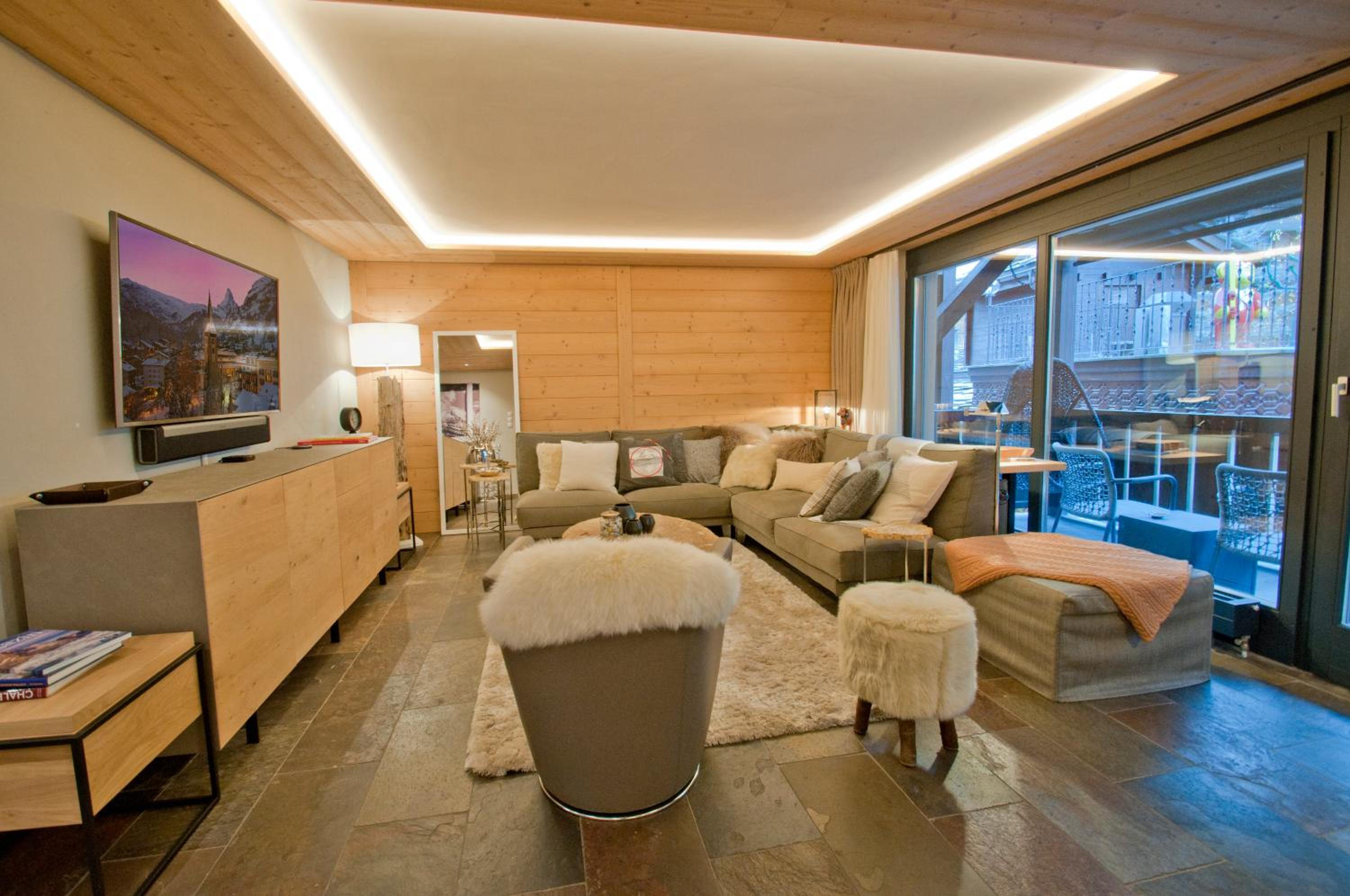 Twin Peak apartment at Nevada prime