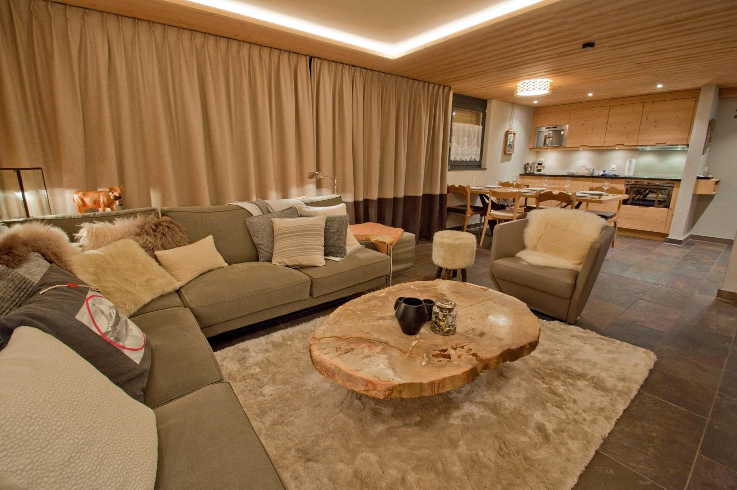 Twin Peak apartment at Nevada prime