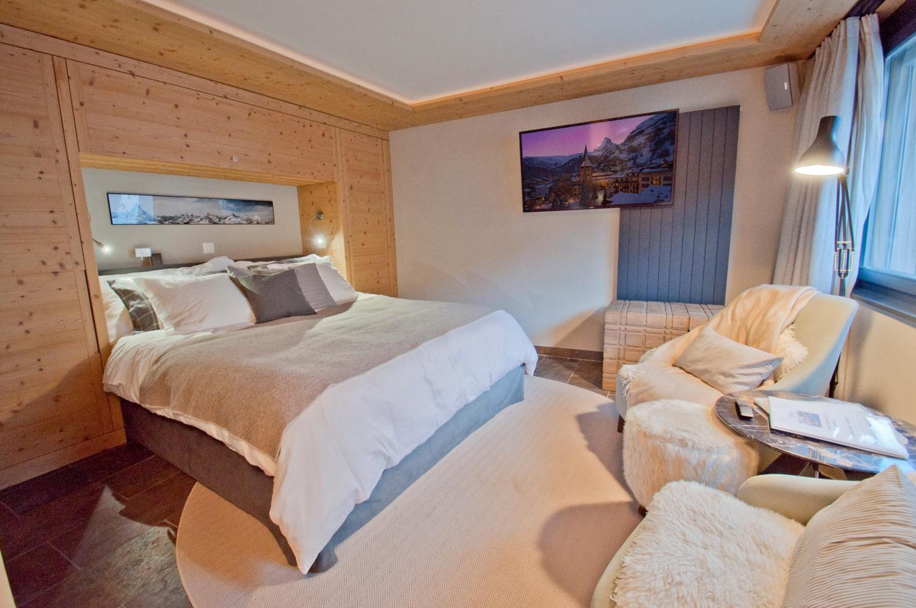Twin Peak apartment at Nevada prime