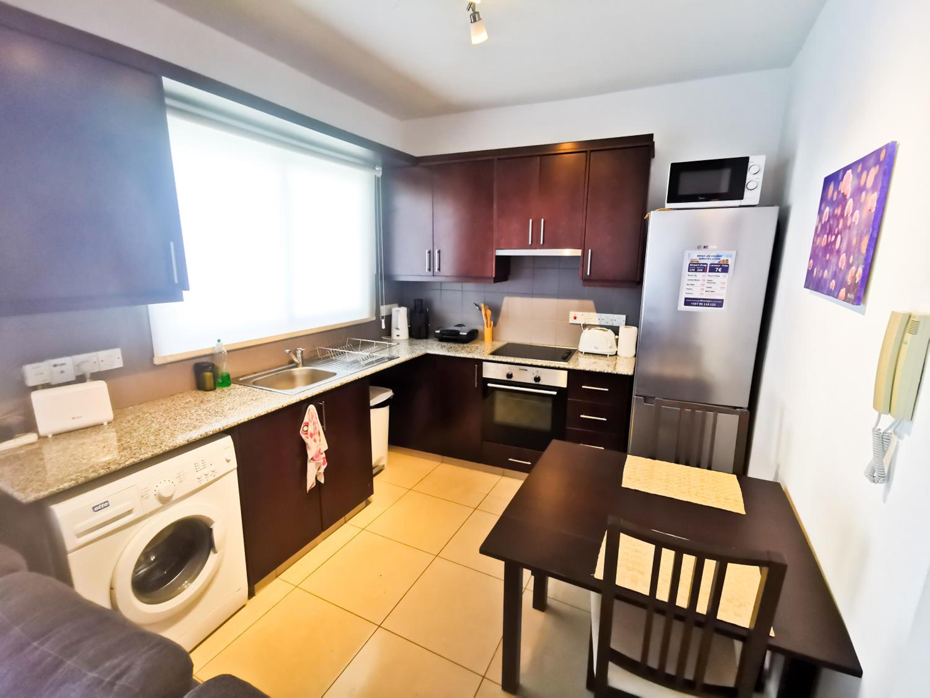 Promenade Breeze City Apartment