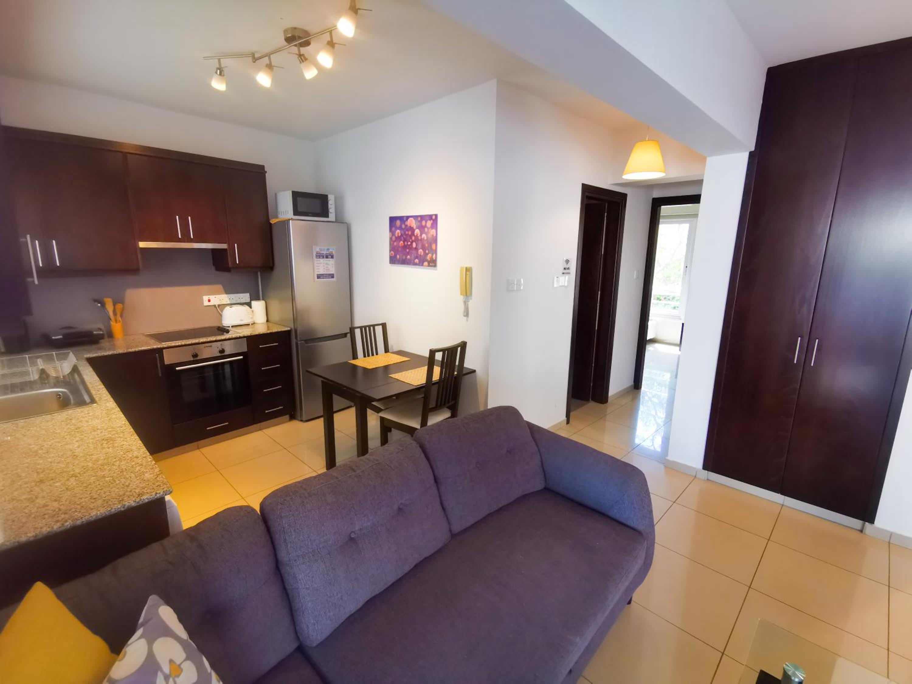 Promenade Breeze City Apartment