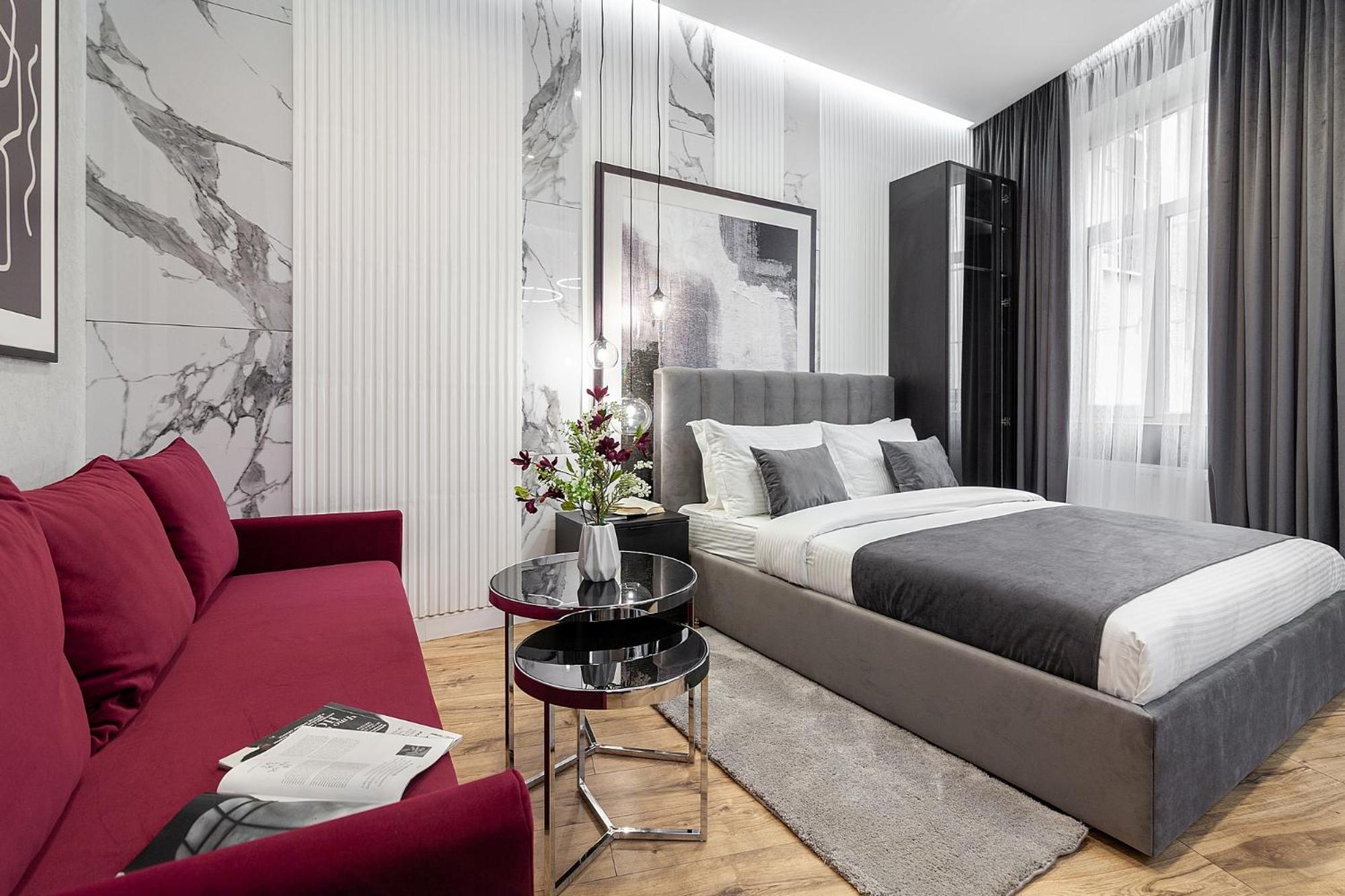 Lovely apartment on Drahomanova street view 2