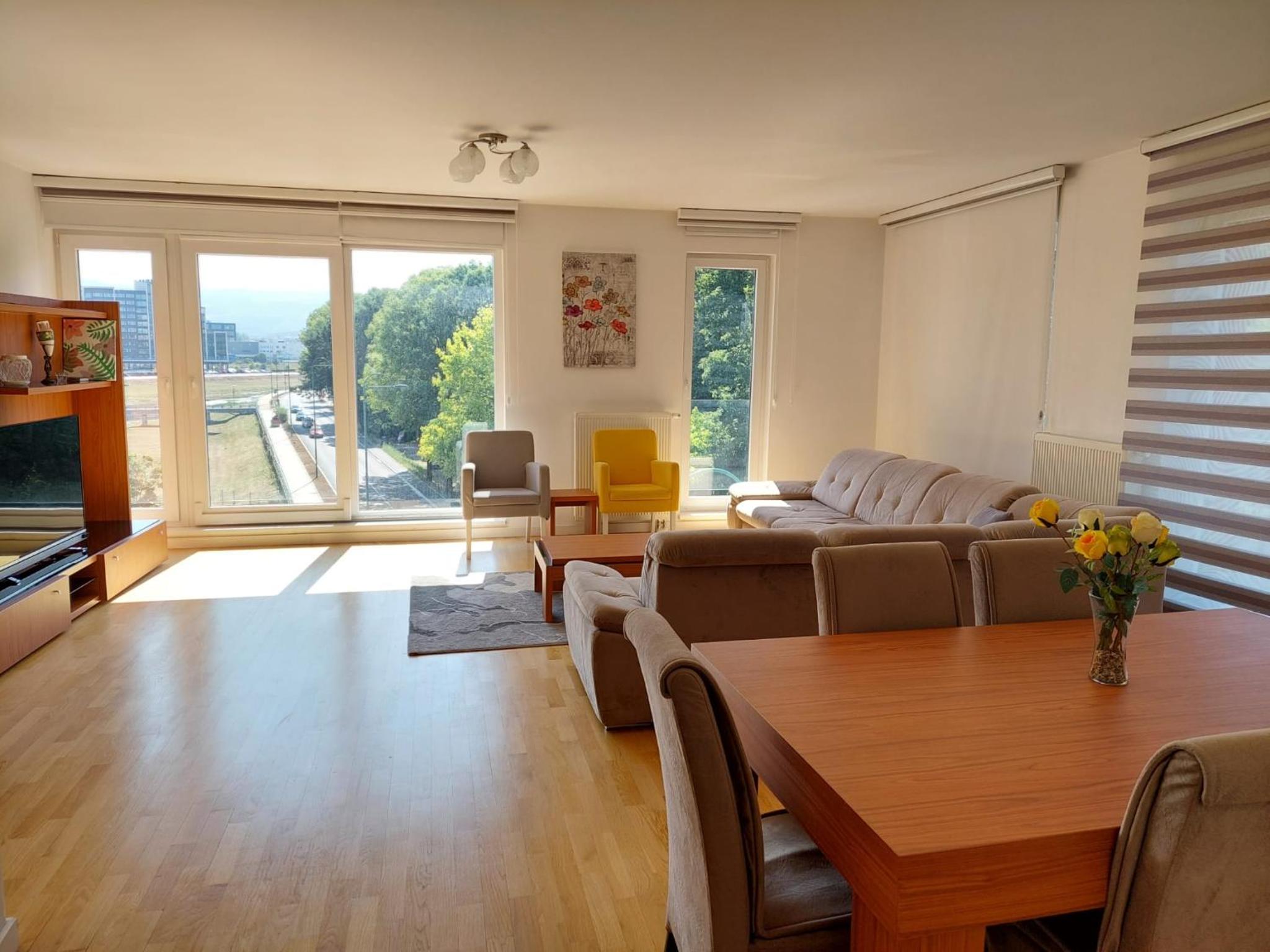 Riverside Apartments