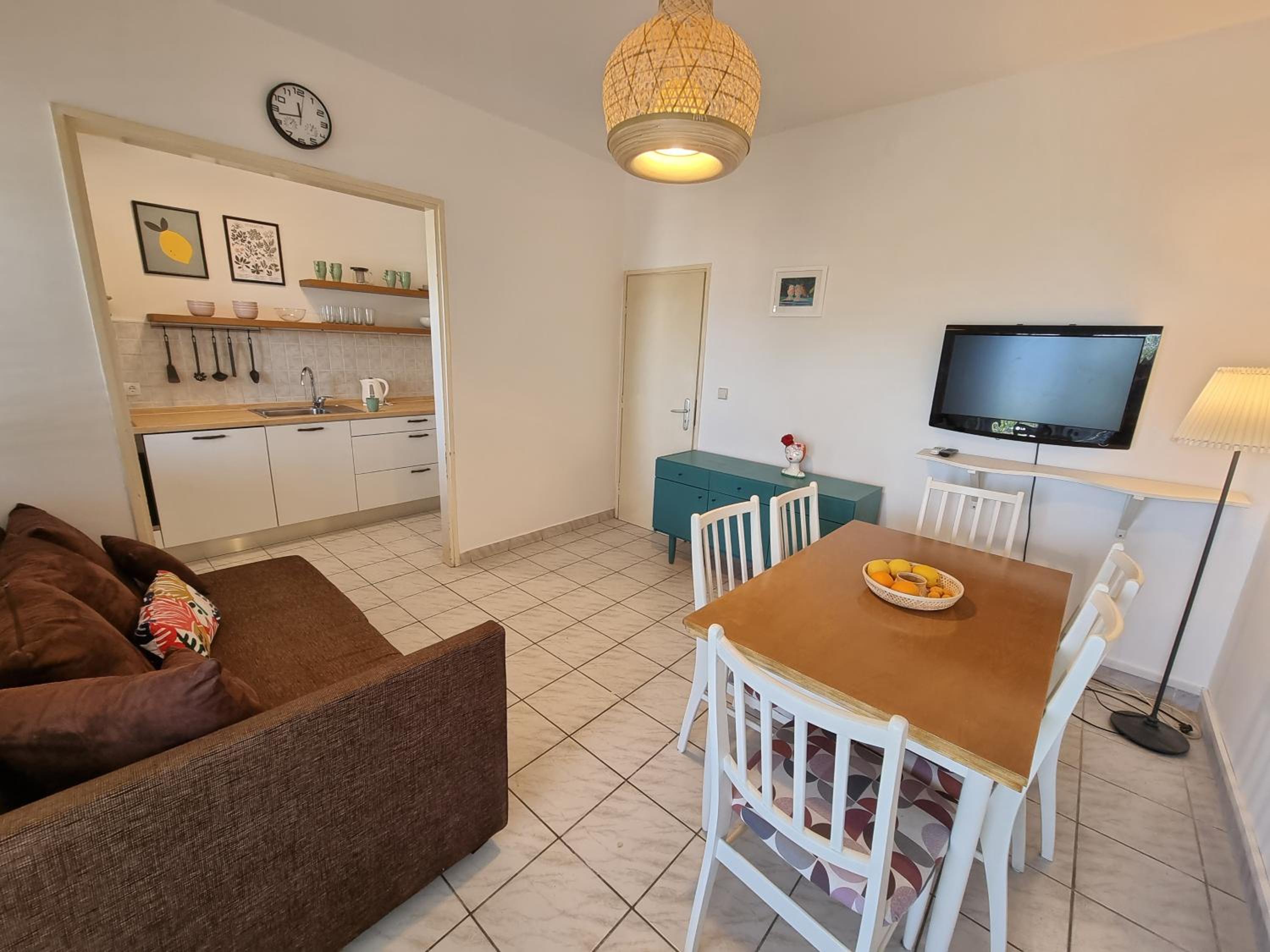 Cozy apartments with seafront terraces view 5