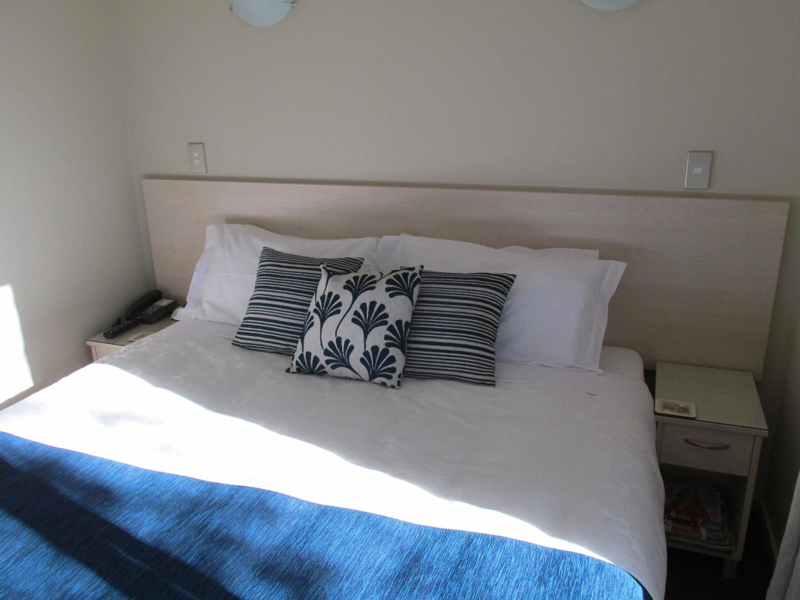 166 Majestic Court Motel