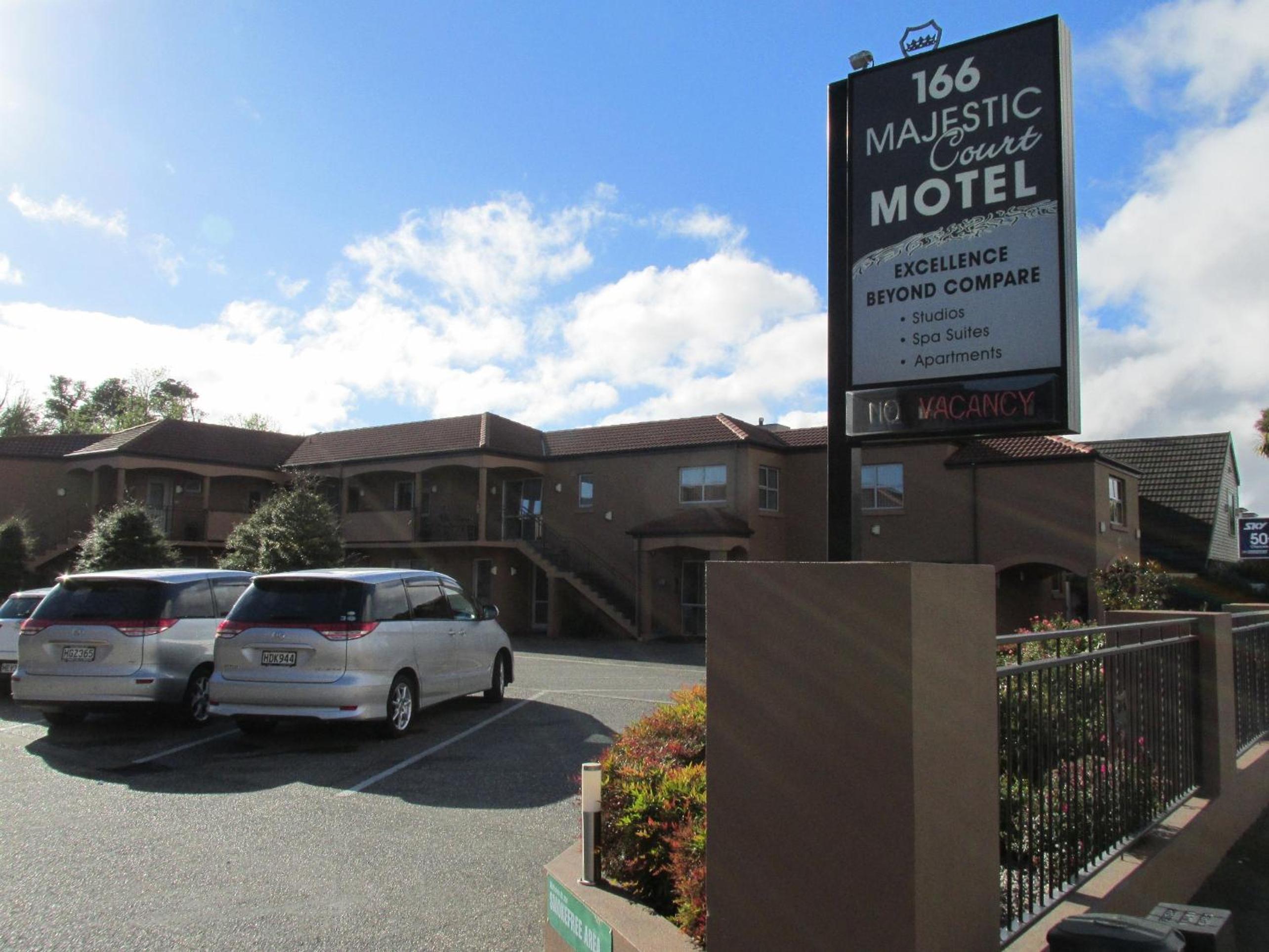 166 Majestic Court Motel - Image 5