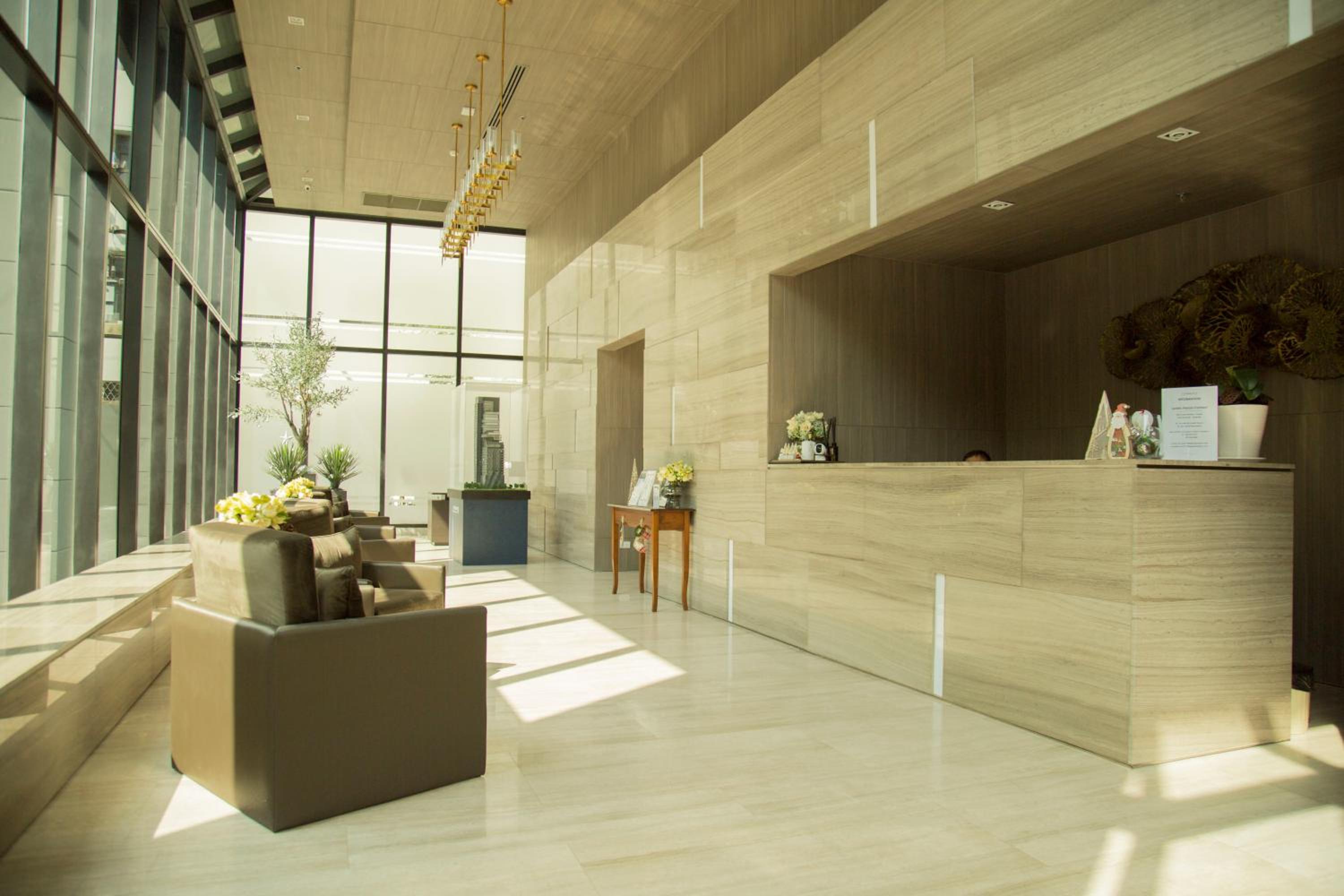 Sukhumvit 11#Luxury#Pool#Gym#BTS Nana&MRT Sukhumvit#1BR#Max4ppl
