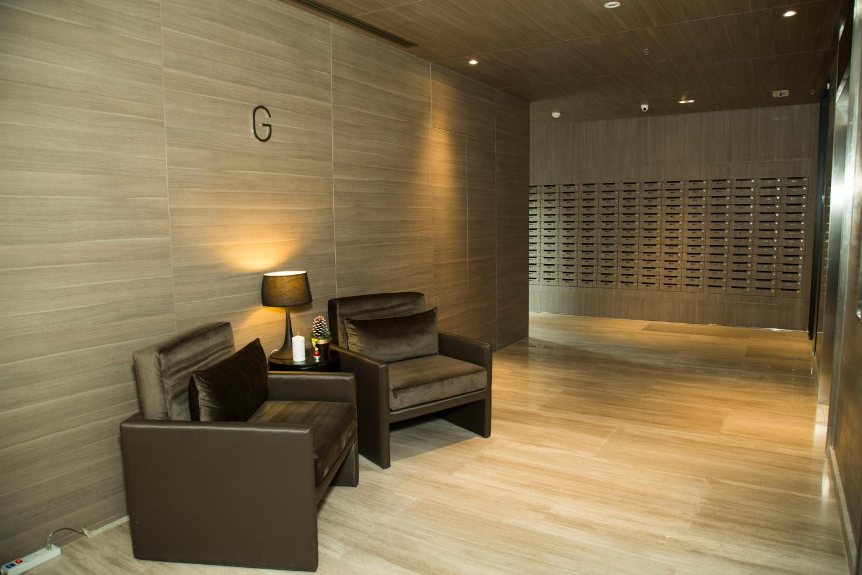 Sukhumvit 11#Luxury#Pool#Gym#BTS Nana&MRT Sukhumvit#1BR#Max4ppl