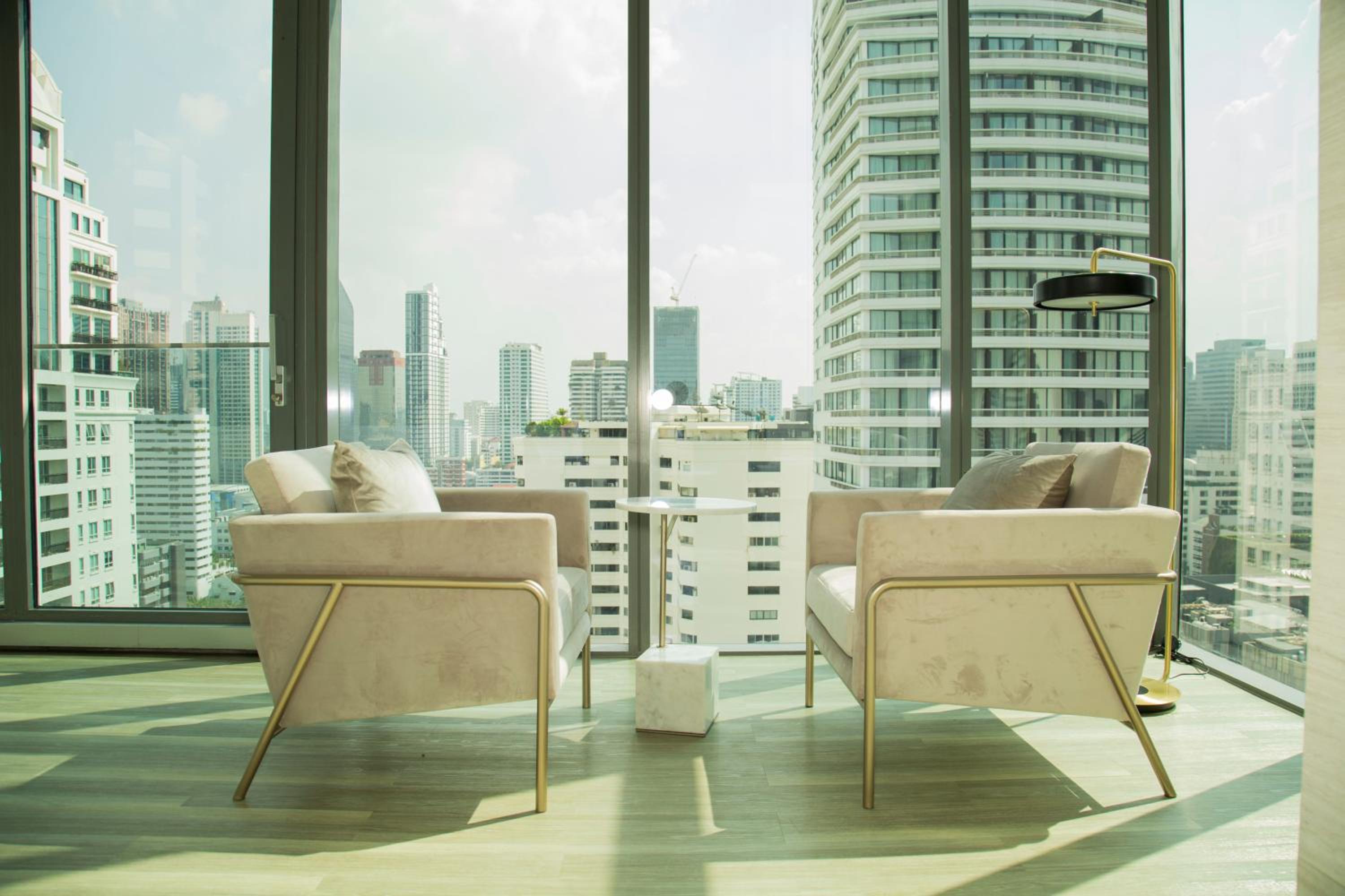 Sukhumvit 11#Luxury#Pool#Gym#BTS Nana&MRT Sukhumvit#1BR#Max4ppl