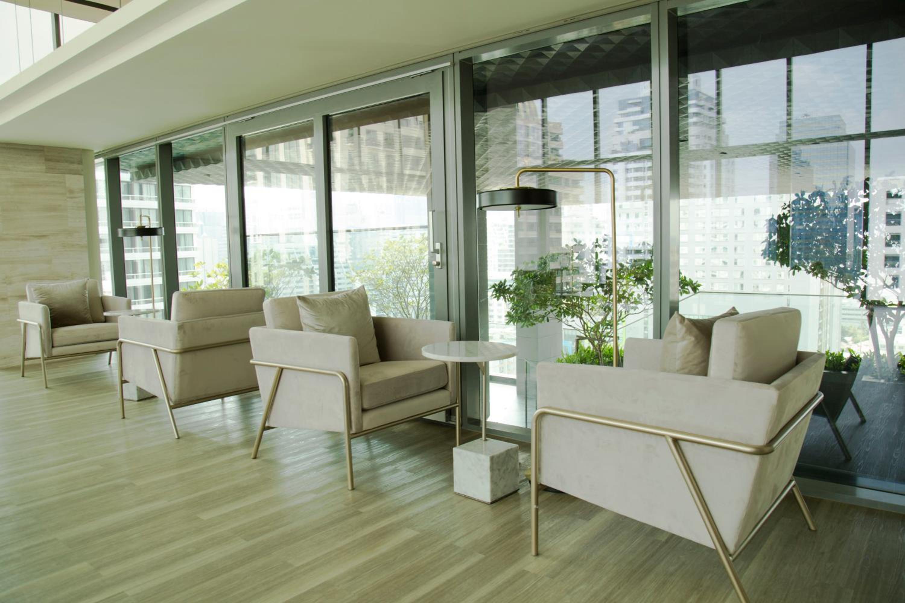 Sukhumvit 11#Luxury#Pool#Gym#BTS Nana&MRT Sukhumvit#1BR#Max4ppl