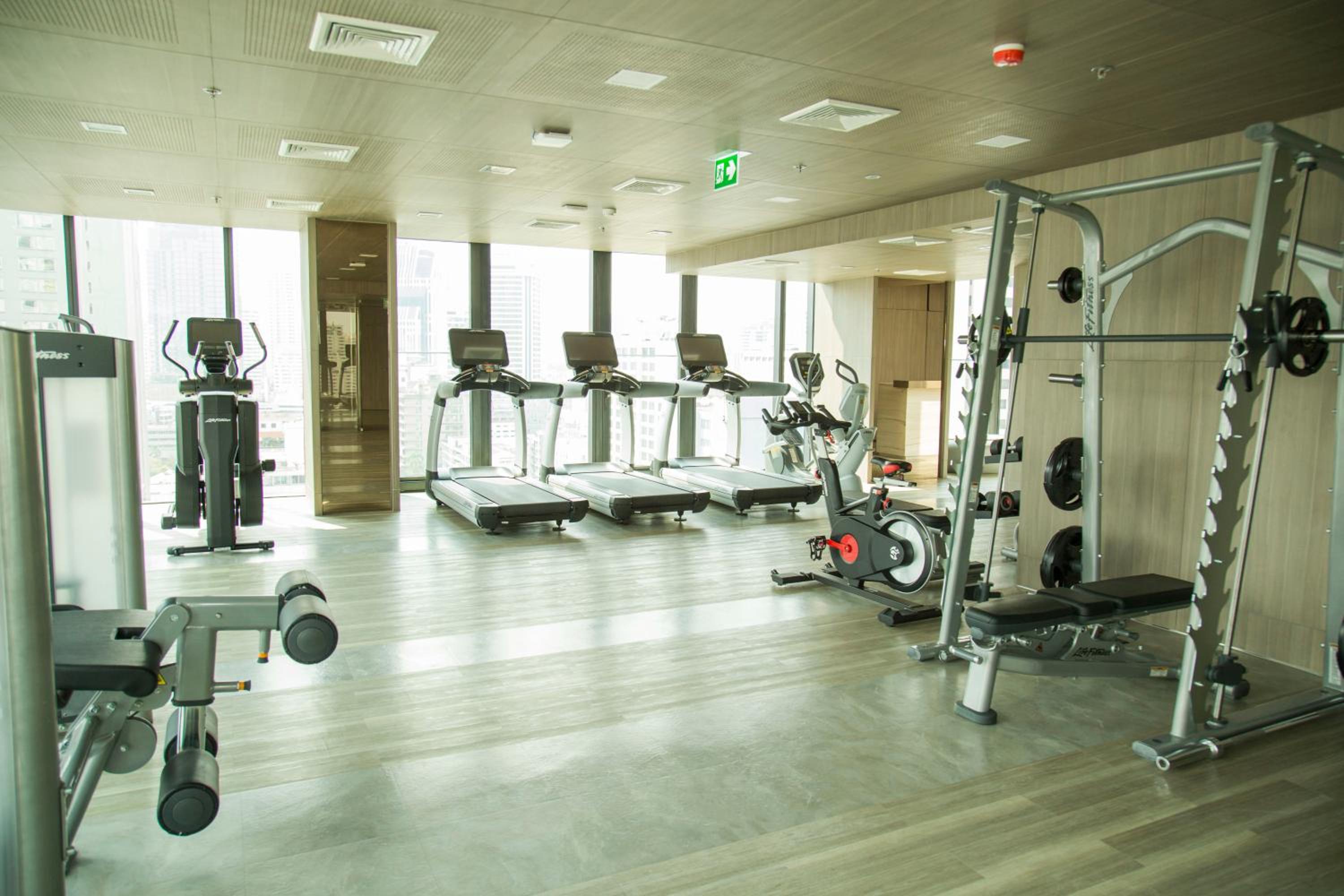 Sukhumvit 11#Luxury#Pool#Gym#BTS Nana&MRT Sukhumvit#1BR#Max4ppl