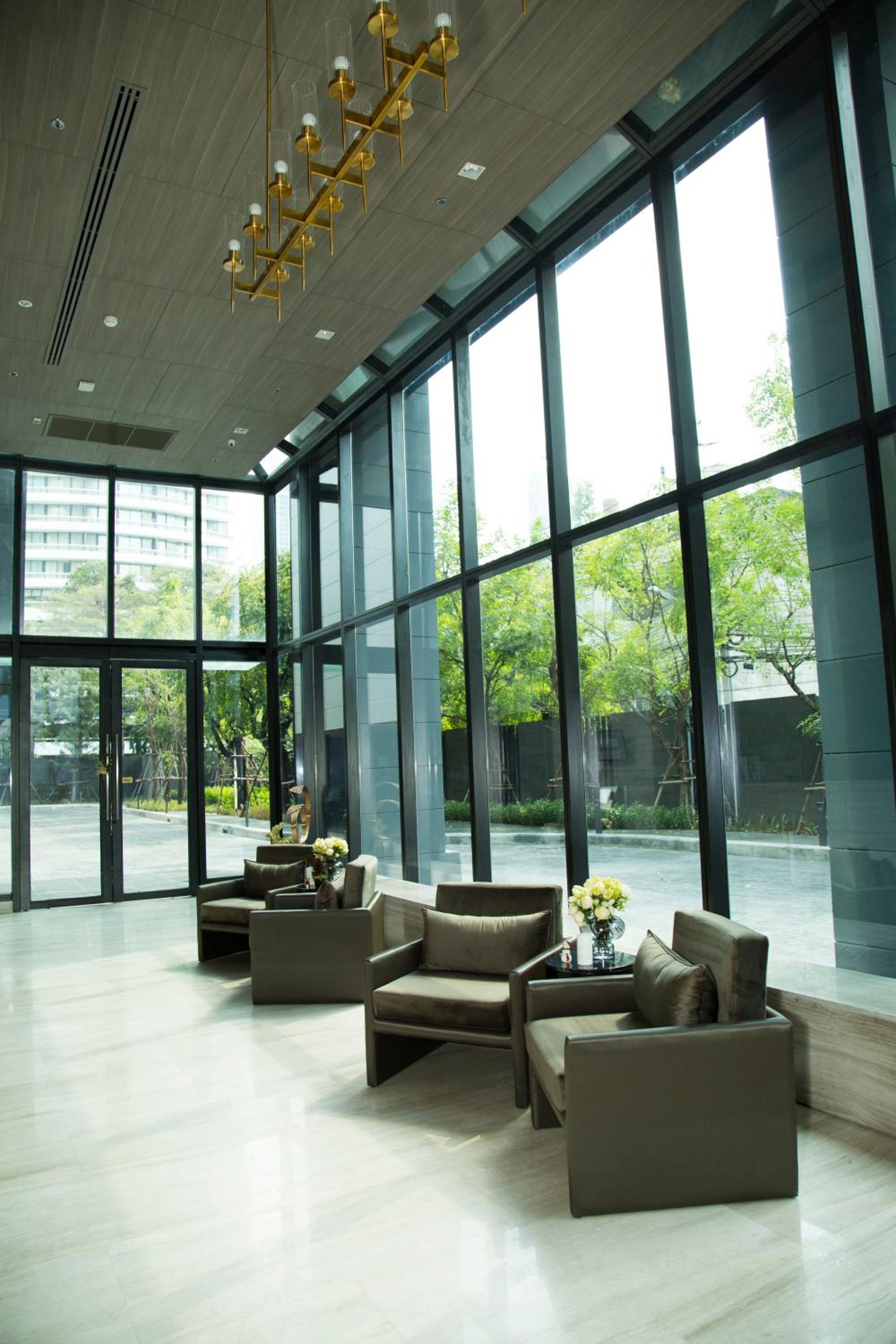 Sukhumvit 11#Luxury#Pool#Gym#BTS Nana&MRT Sukhumvit#1BR#Max4ppl