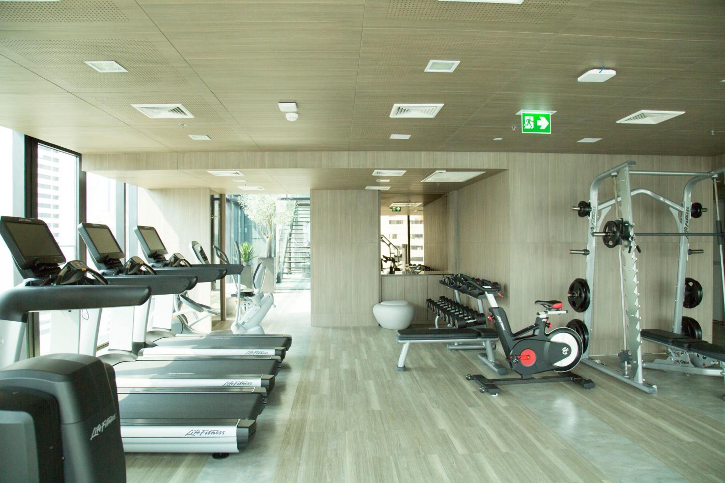 Sukhumvit 11#Luxury#Pool#Gym#BTS Nana&MRT Sukhumvit#1BR#Max4ppl
