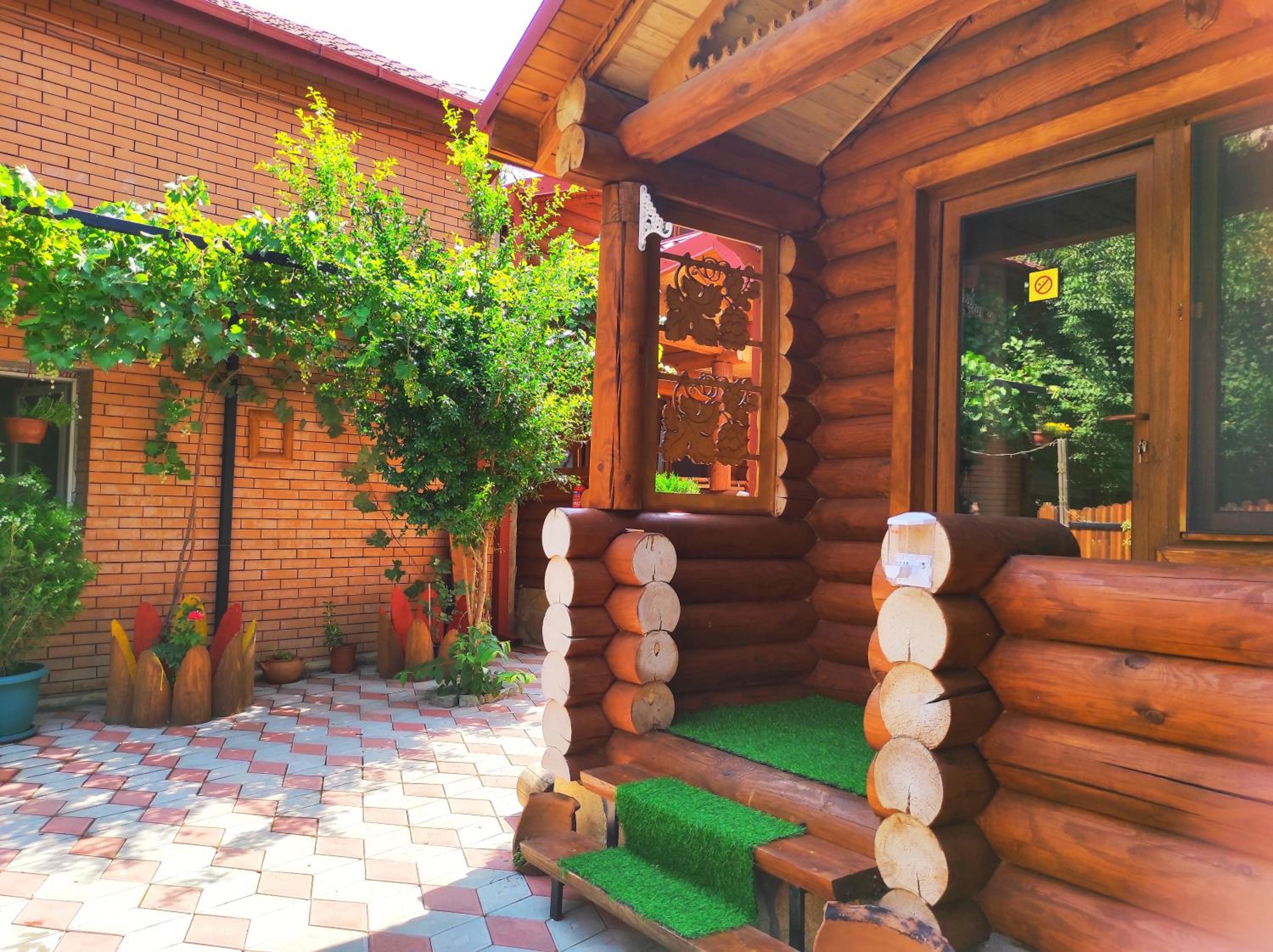 Old Tbilisi Villa Costa view 2