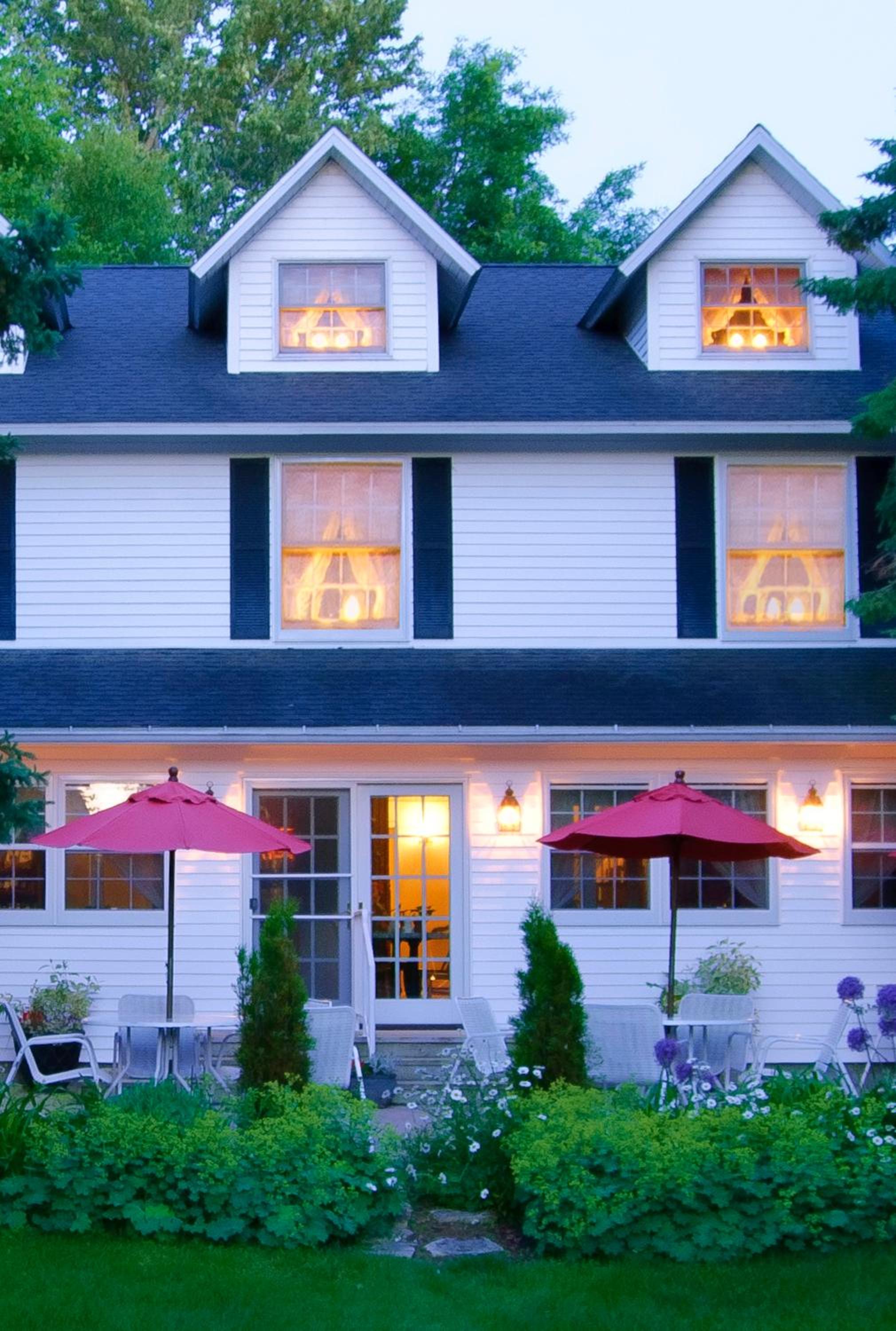 Hotel Eagle Harbor Inn