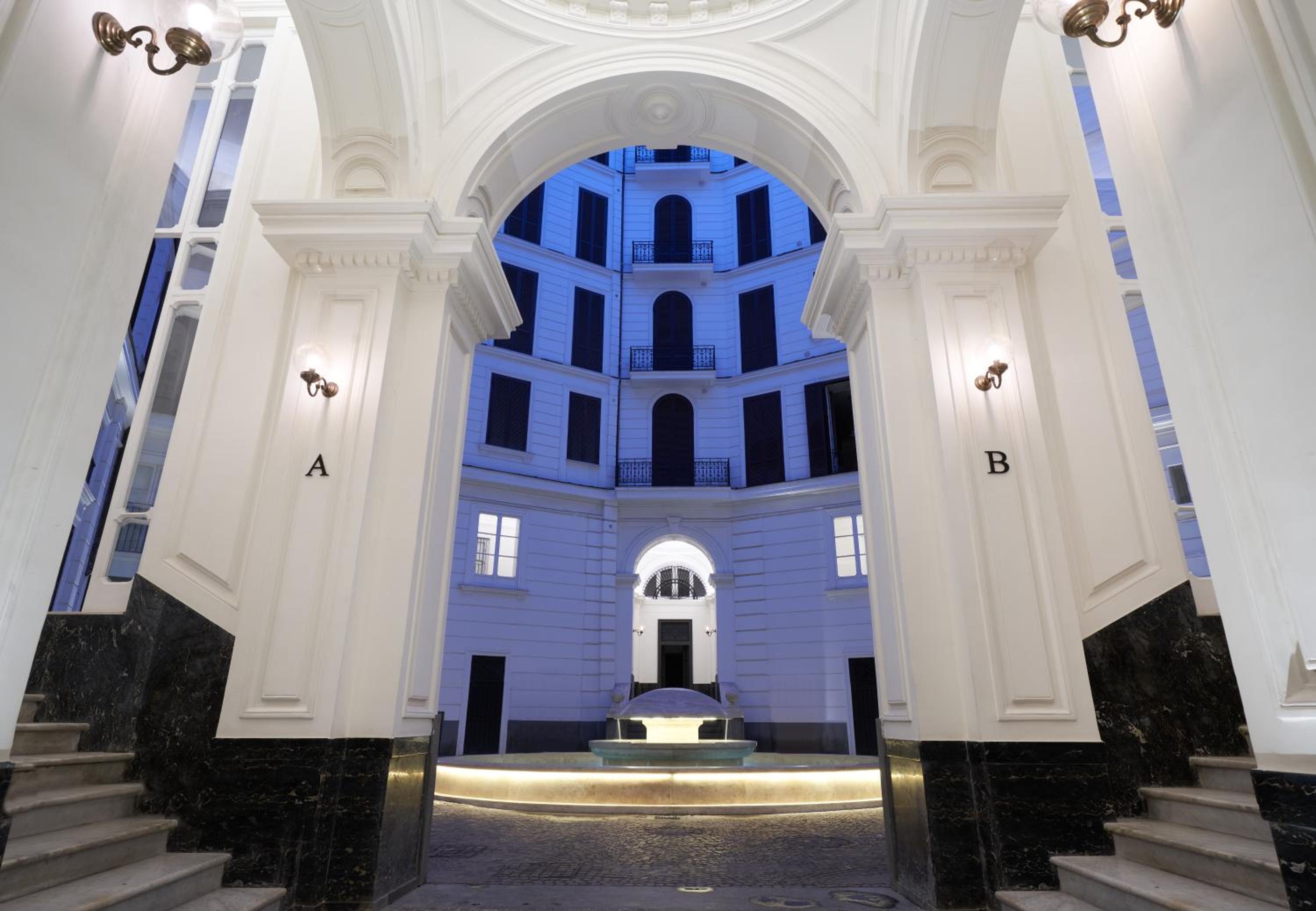 The One Napoli Luxury Apartment