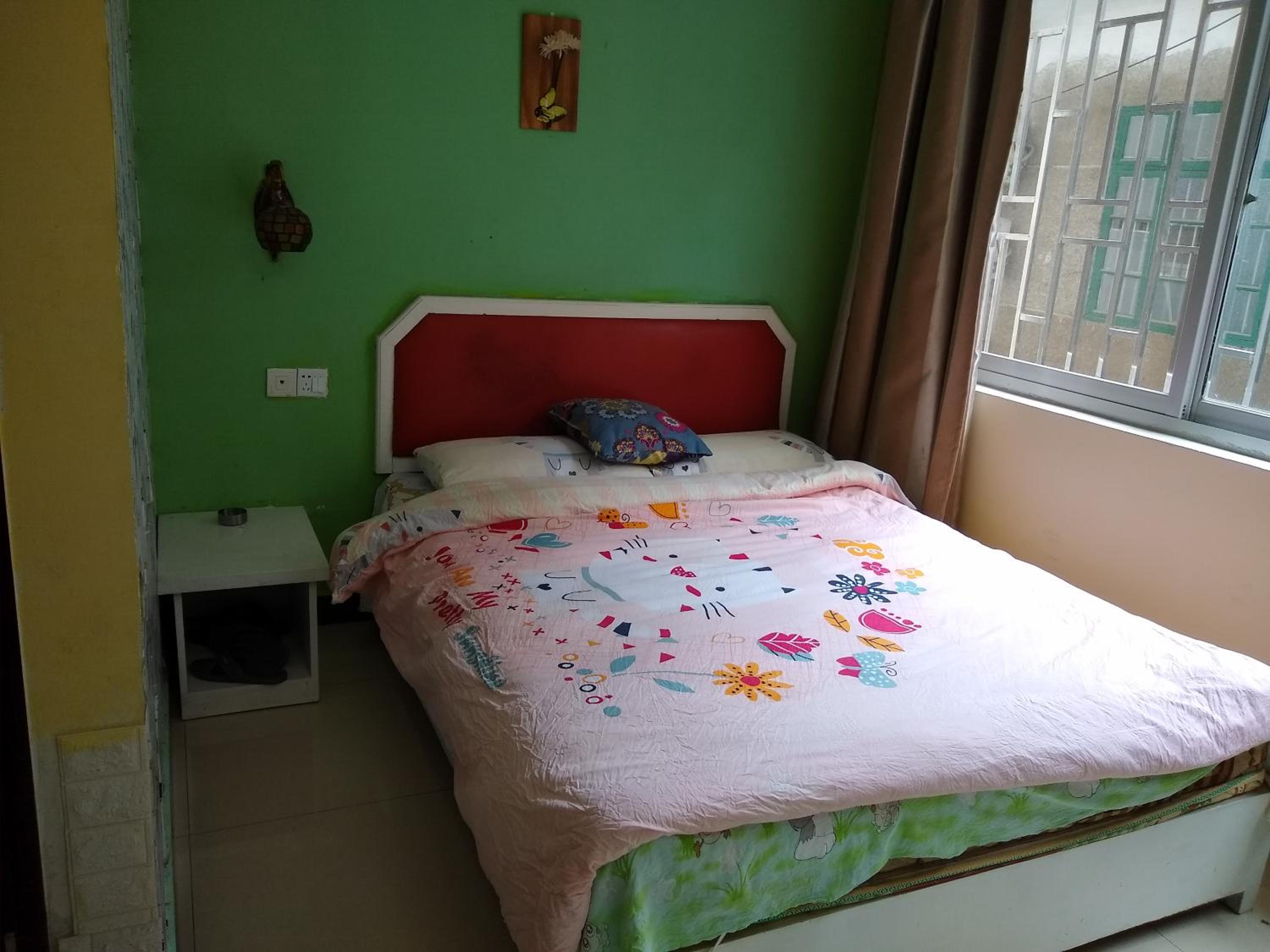 Yangshuo How Flowers Hostel & Party Coliving Coworking Nomads