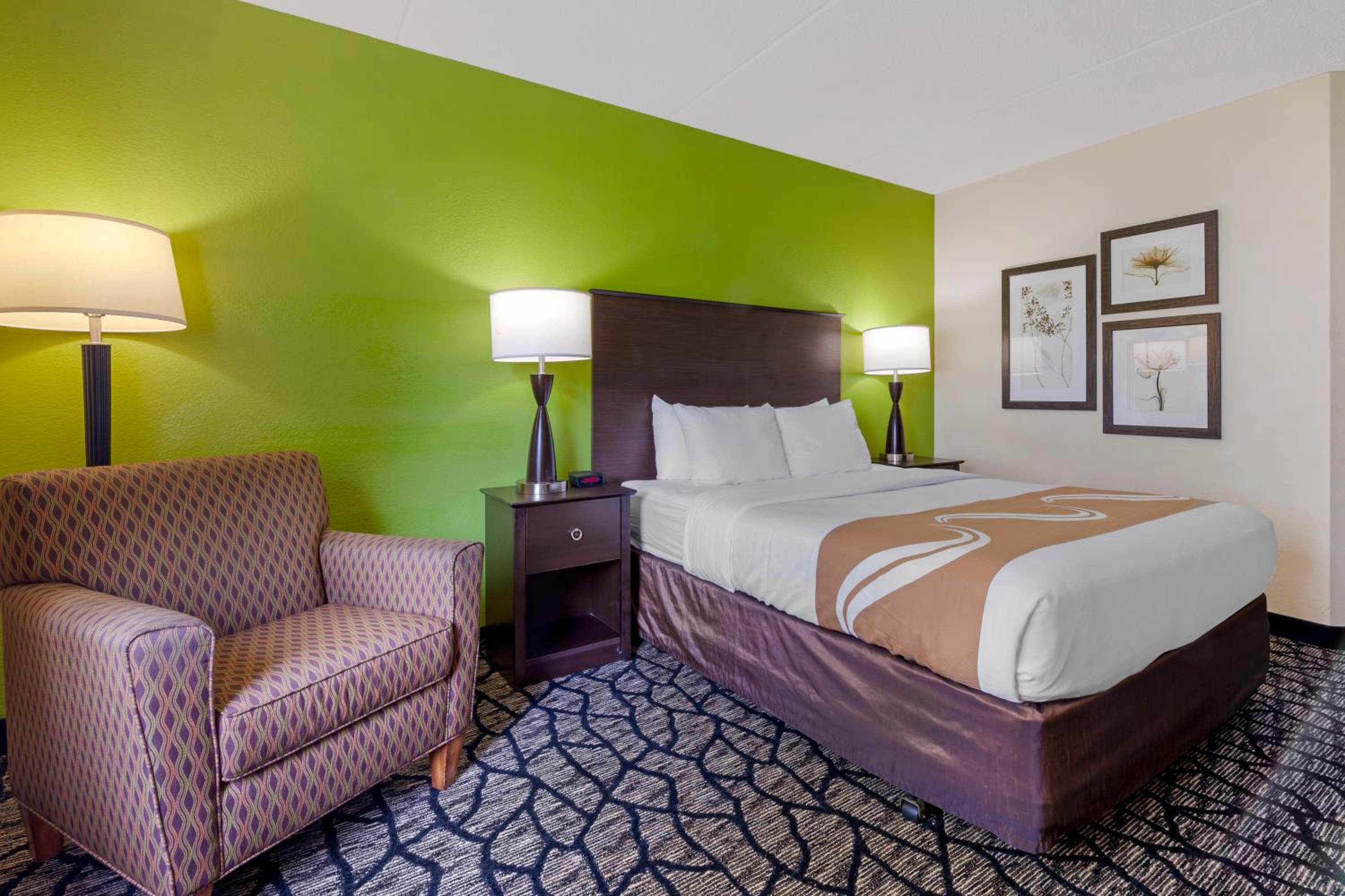 Quality Inn Oshkosh Aviation Park