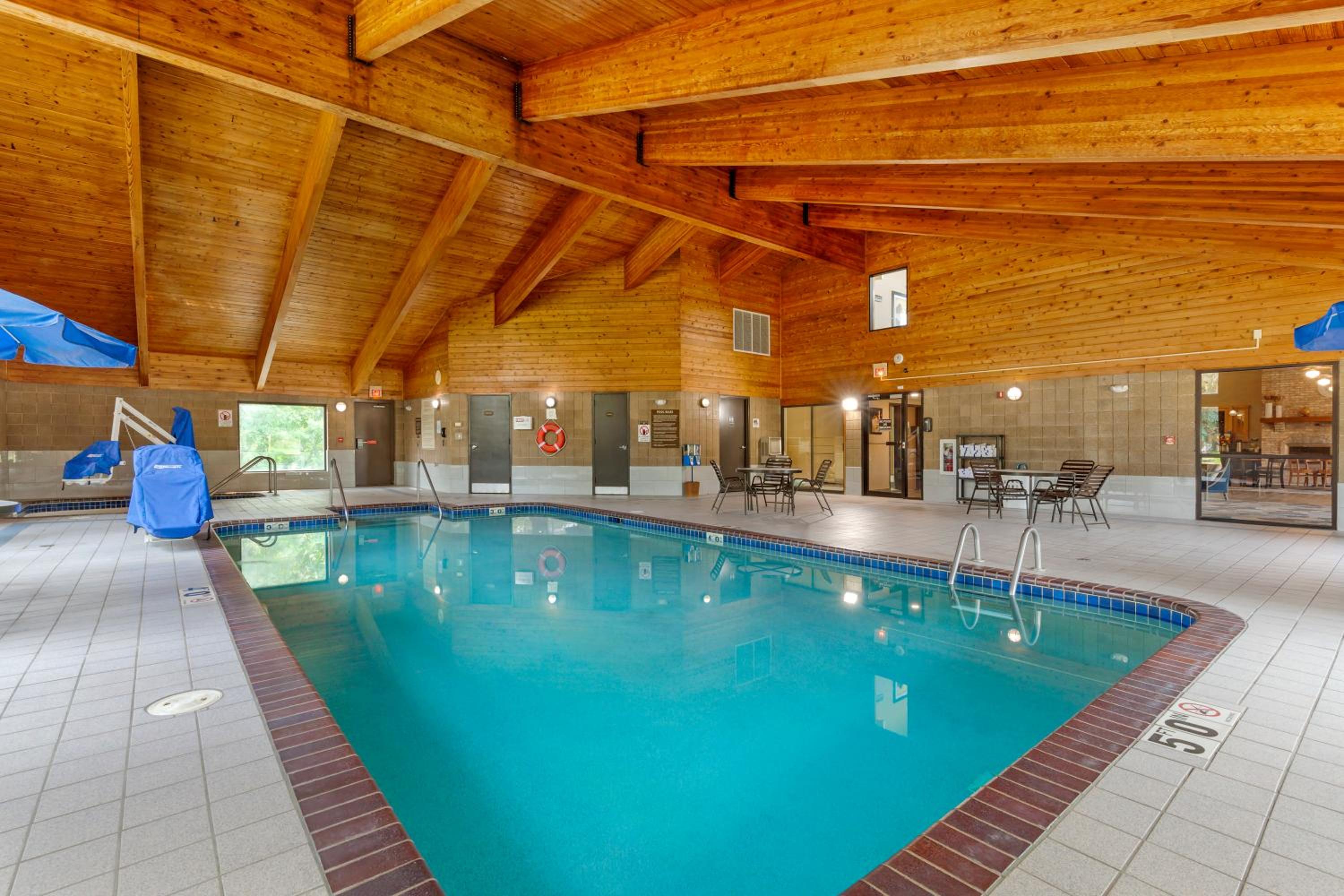 Quality Inn Oshkosh Aviation Park