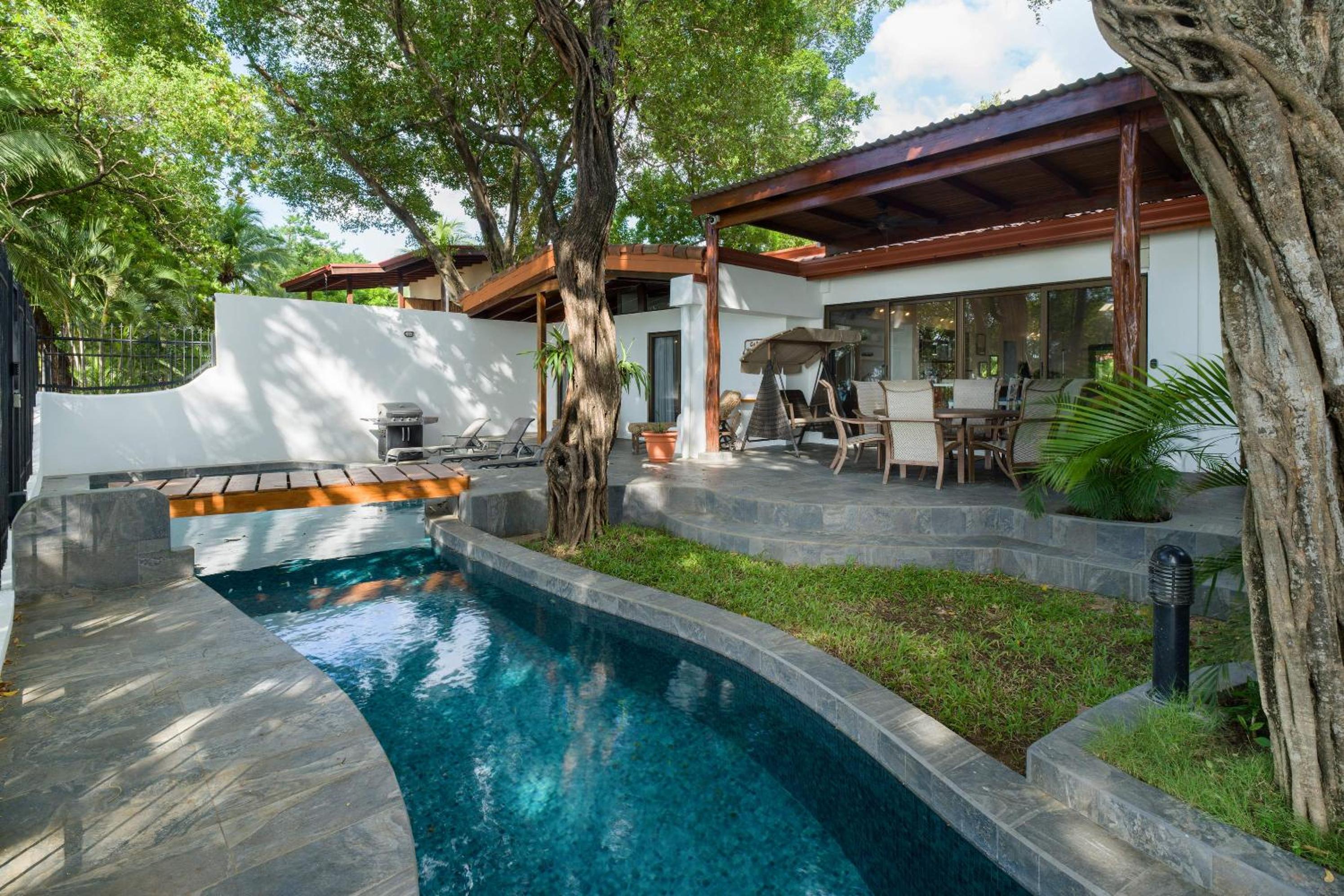 Casa Woodbine Private House on Tamarindo Beach