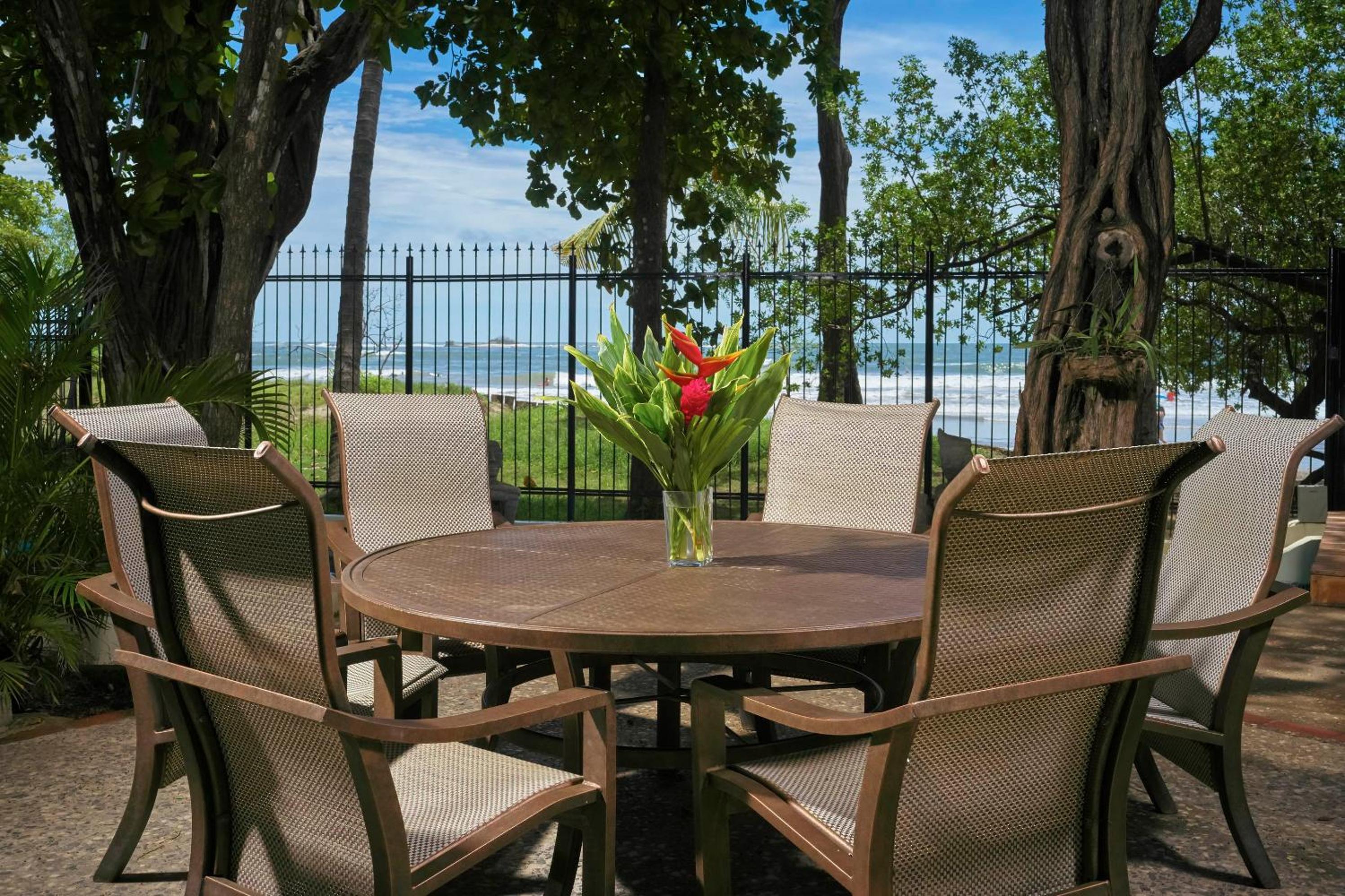 Casa Woodbine Private House on Tamarindo Beach