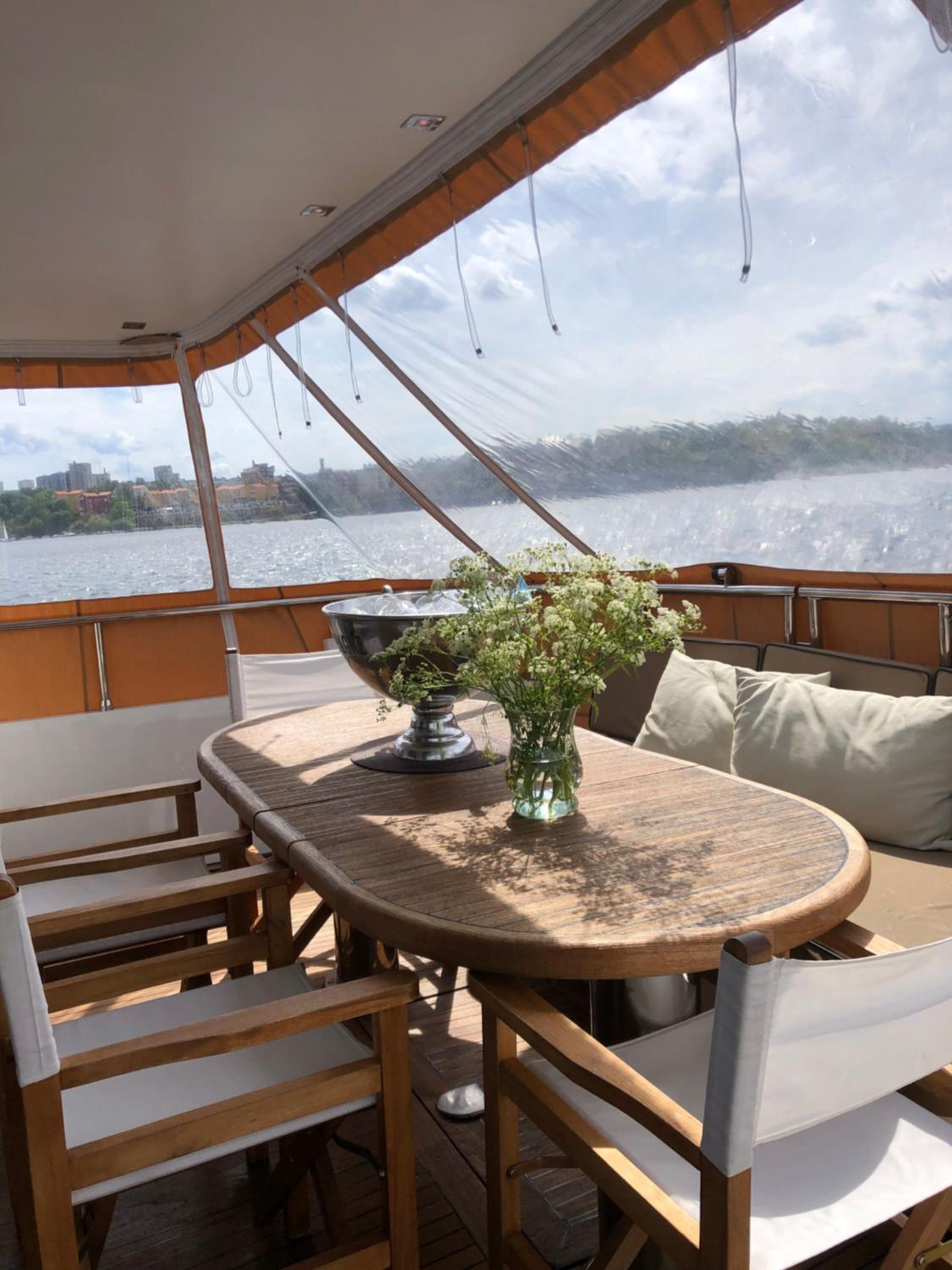 Nice VIP Cabin in a Luxurious Yacht