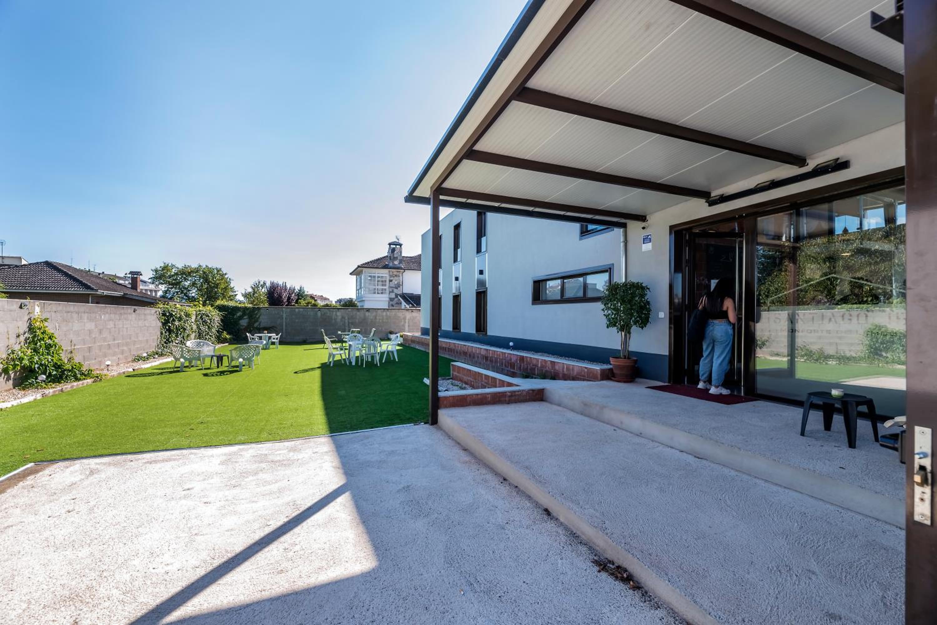 Albergue Santiago 15 Monforte view 4