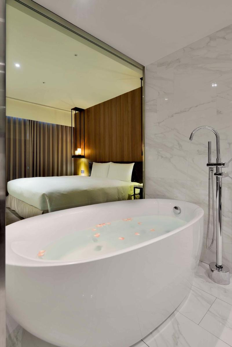 Jacuzzi