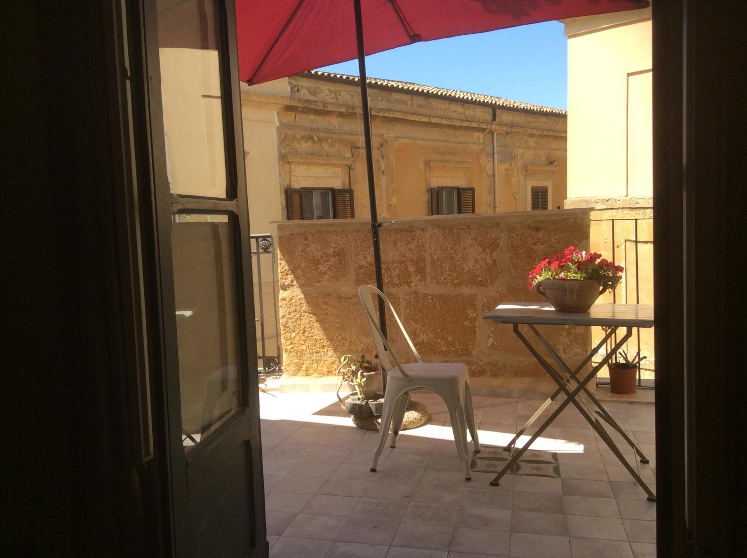 Charme in centro - Tourist rental photo 3