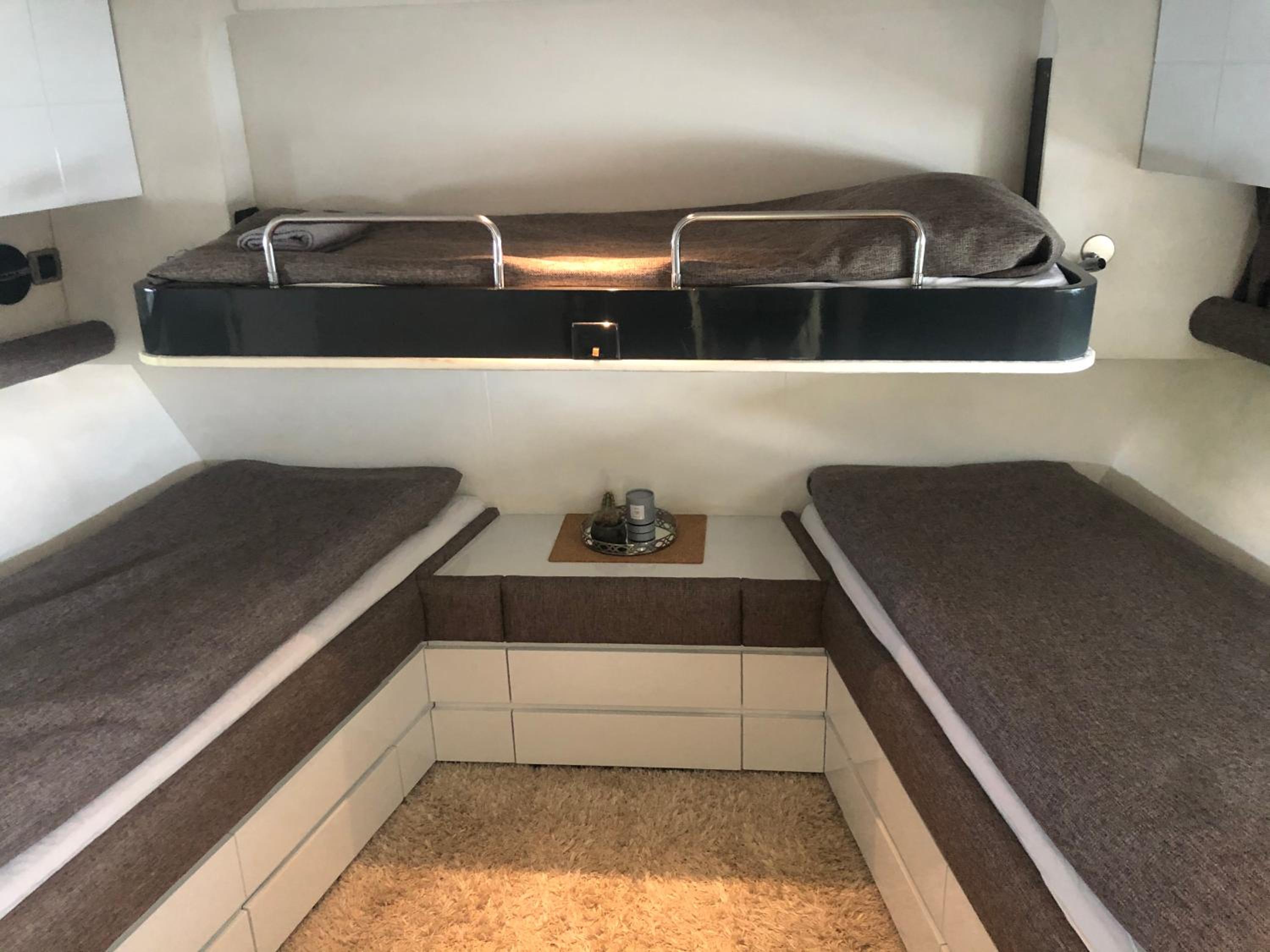 1-3 bed Cabin on a Luxurious Yacht view 5