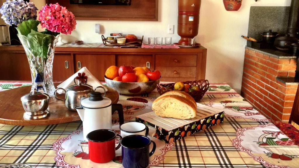 Refúgio de Montanha em Monte Verde para Famílias e Amigos com 4 Suítes