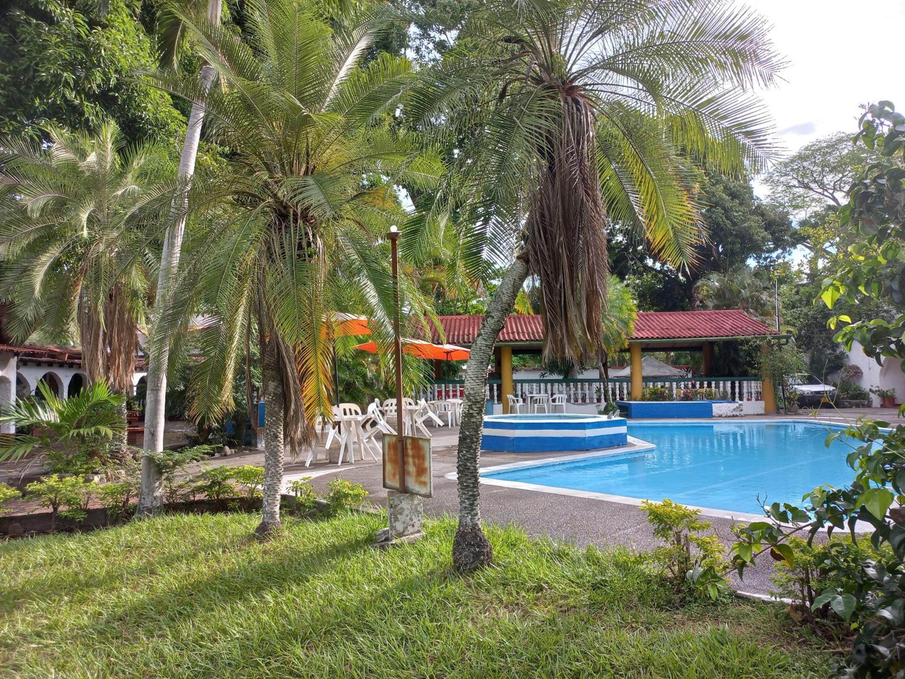 VILLA GLADHYS CASA CAMPESTRE