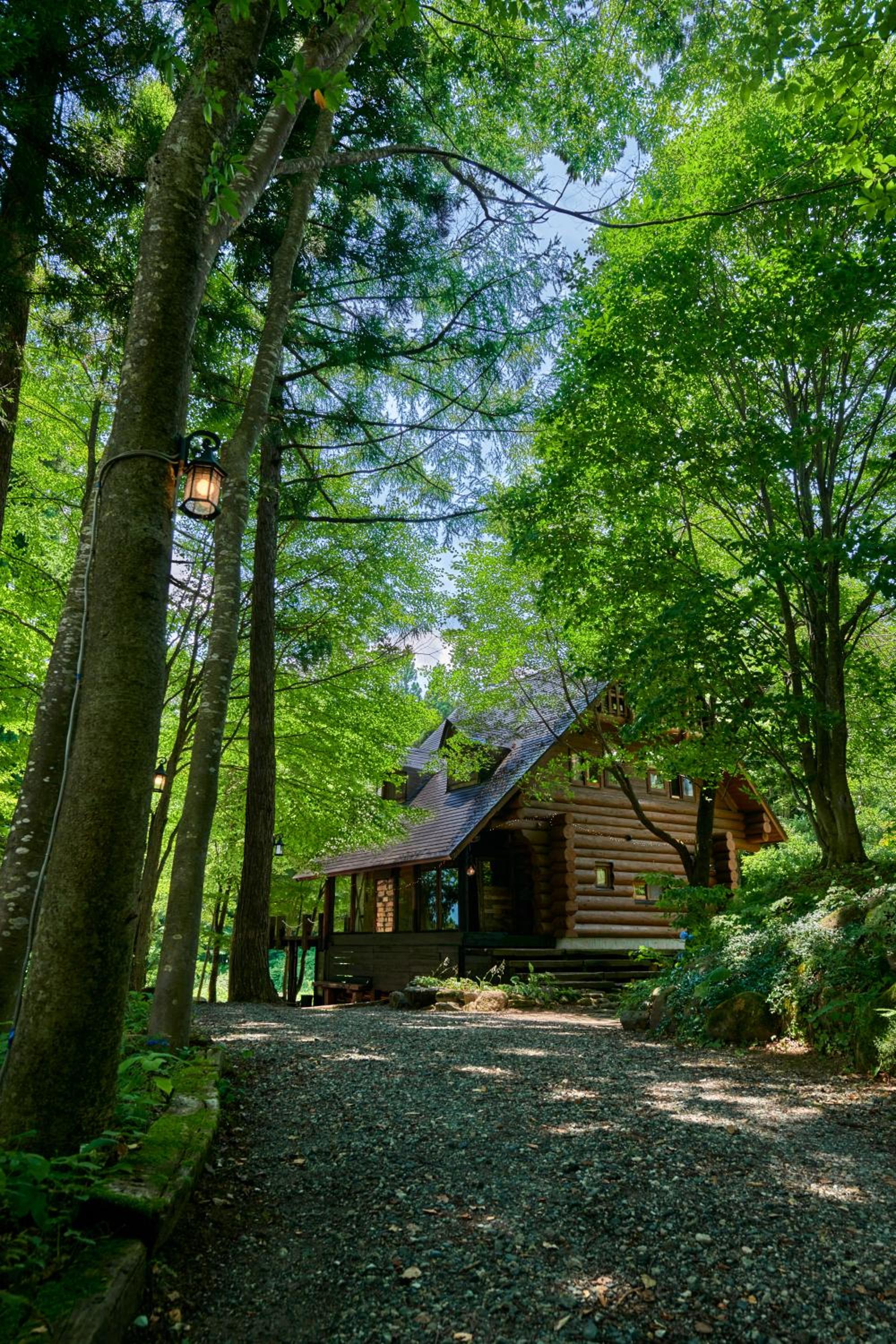 SUNNSNOW Loghouse