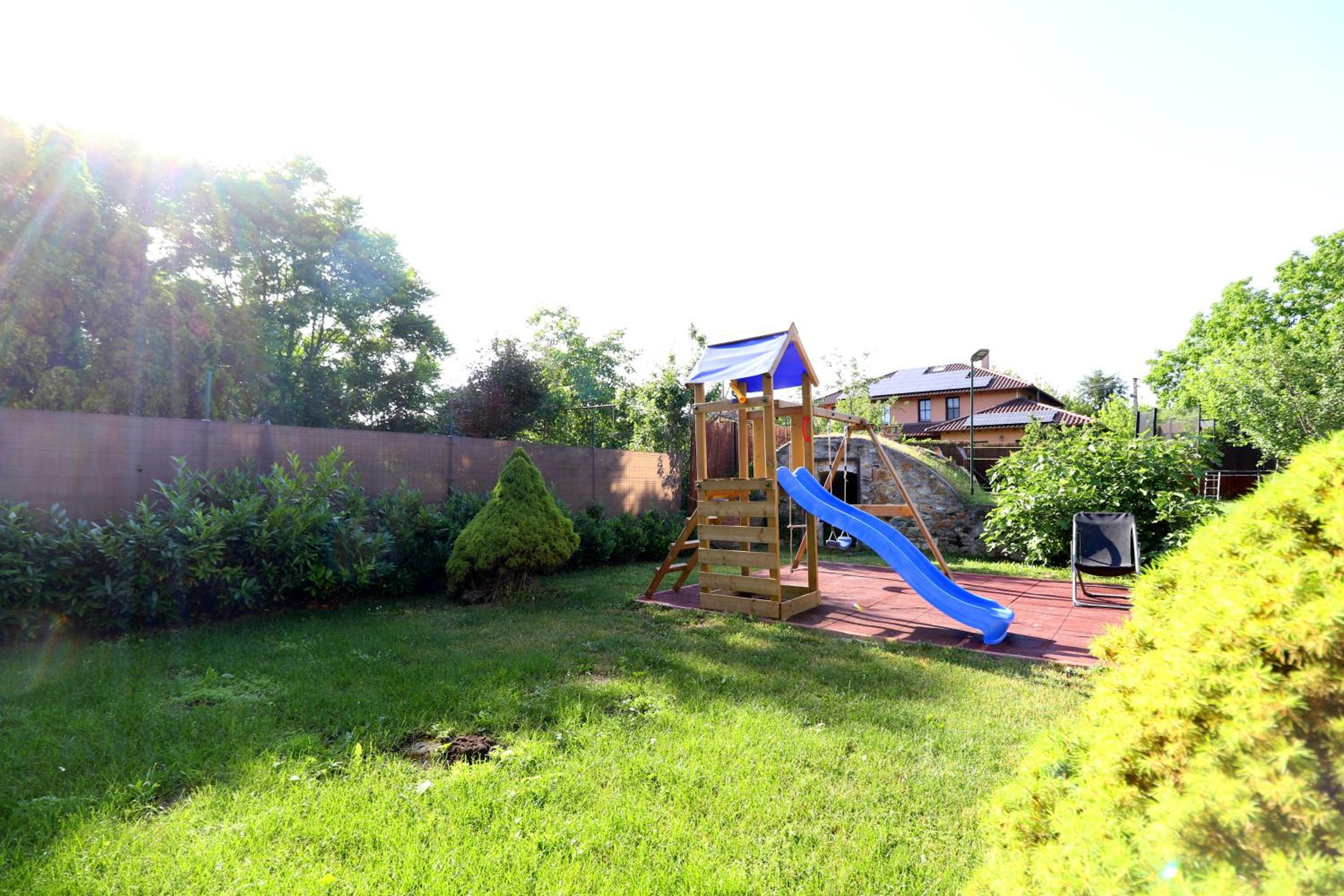 Friends & Family Apartmanok Velence